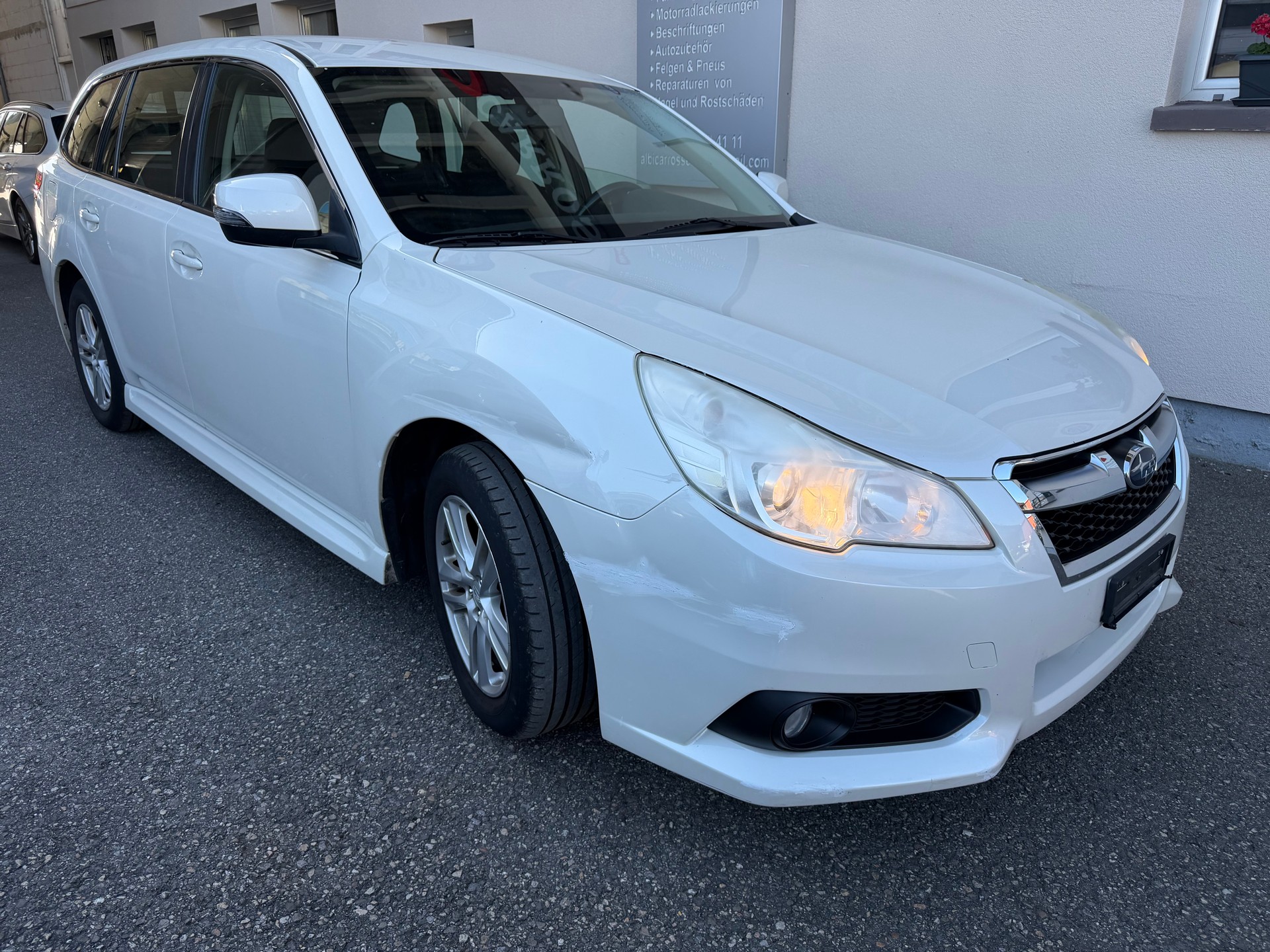 SUBARU LEGACY-image-2