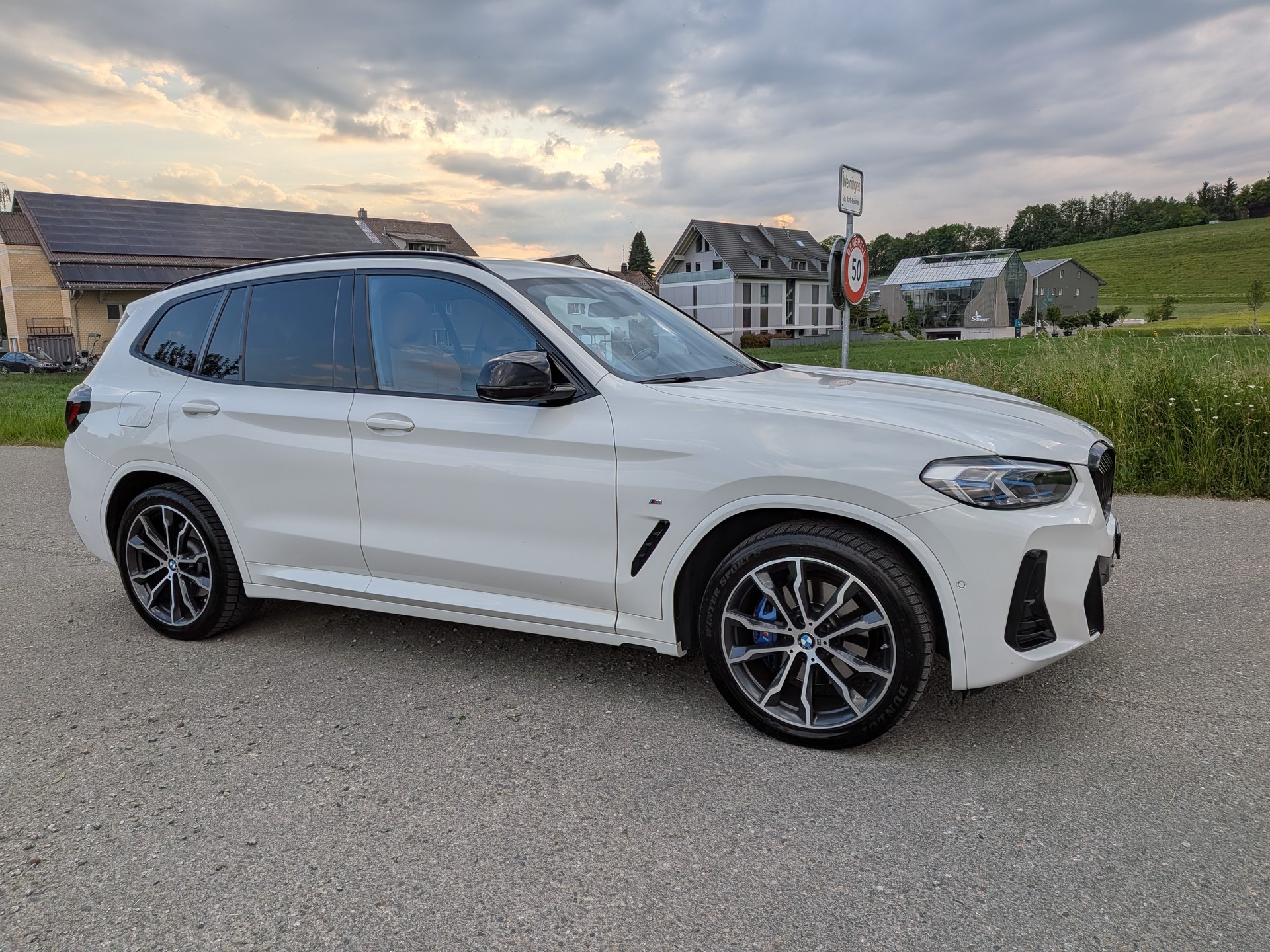 BMW xDrive 48V M40d Steptronic-showroom-element-3