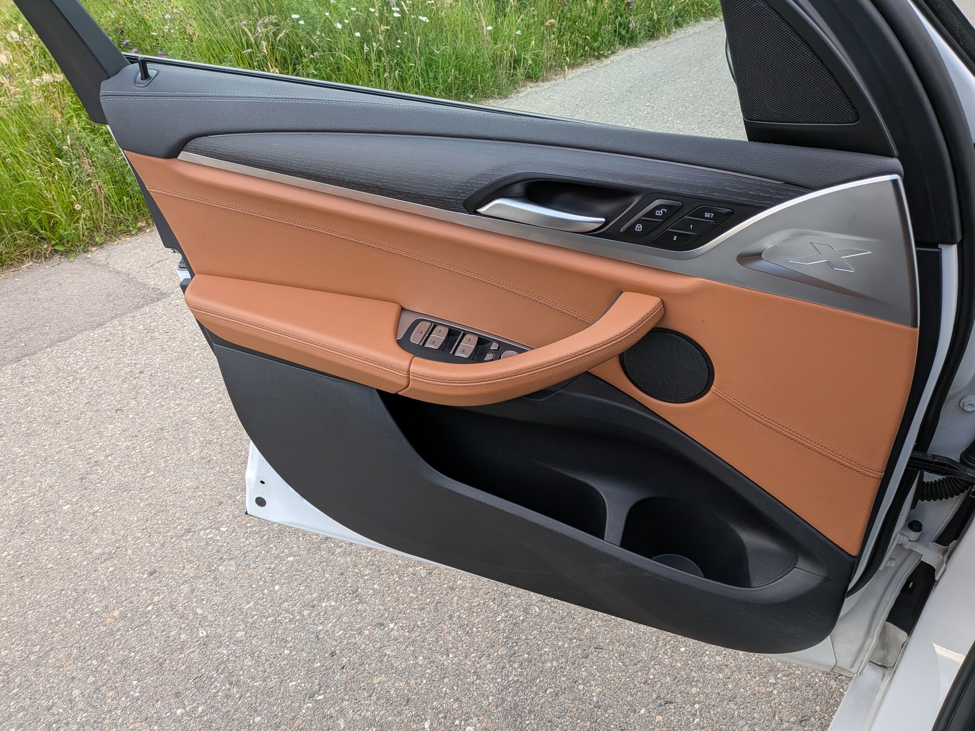BMW xDrive 48V M40d Steptronic-image-18