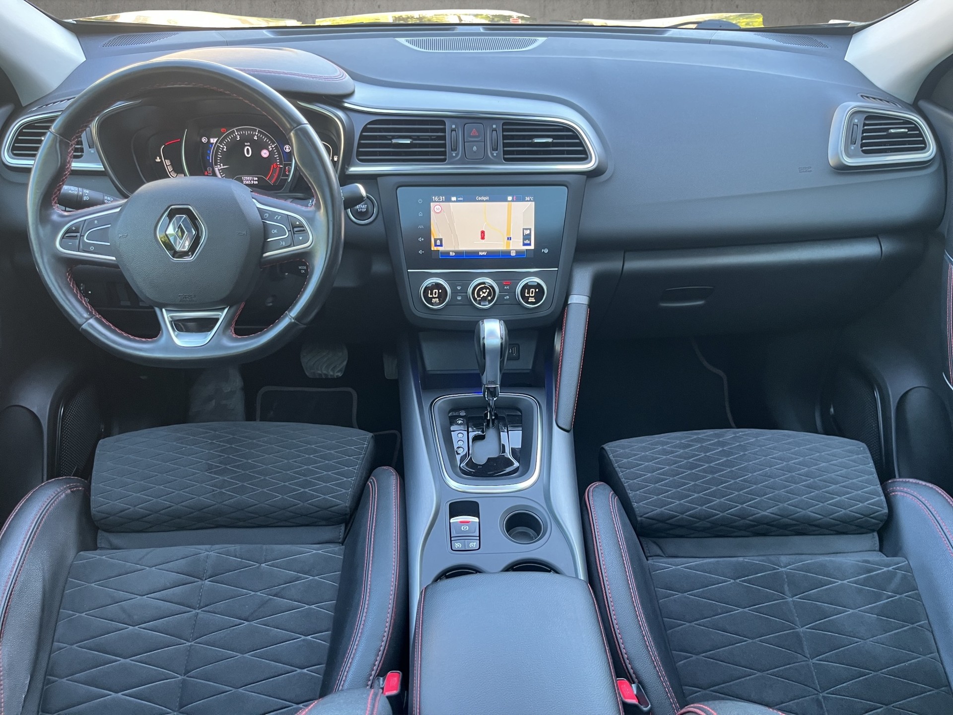RENAULT Kadjar 1.3 16V Turbo Black Edition EDC-image-8