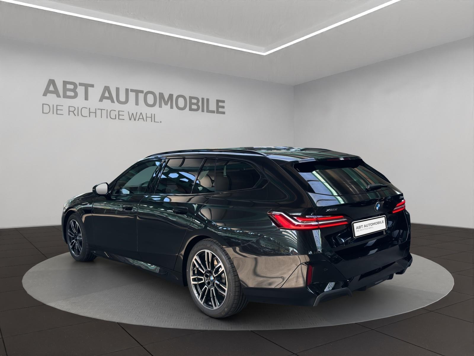 BMW 520d xDrive Touring-showroom-element-3