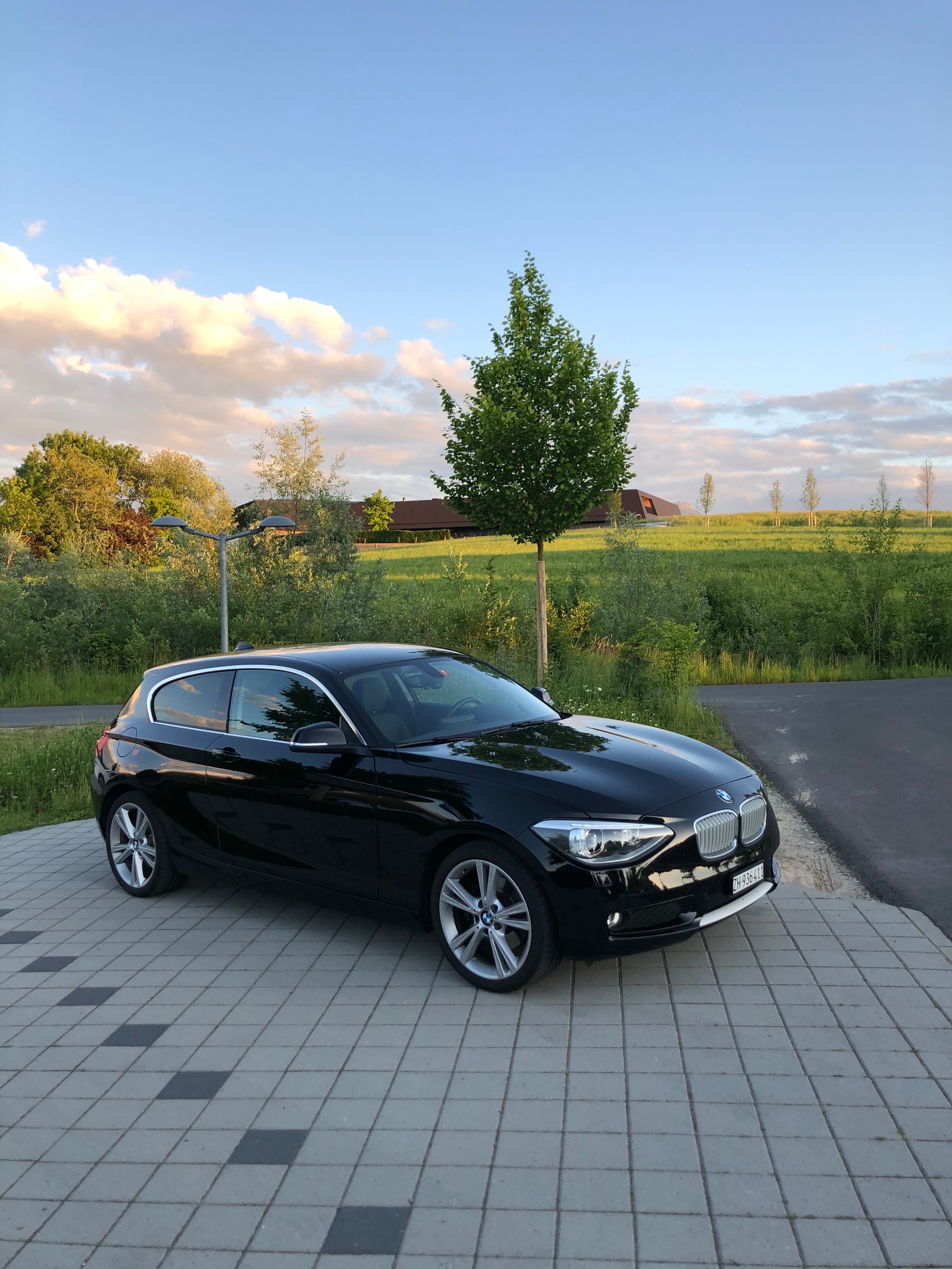 BMW 125i-image-4