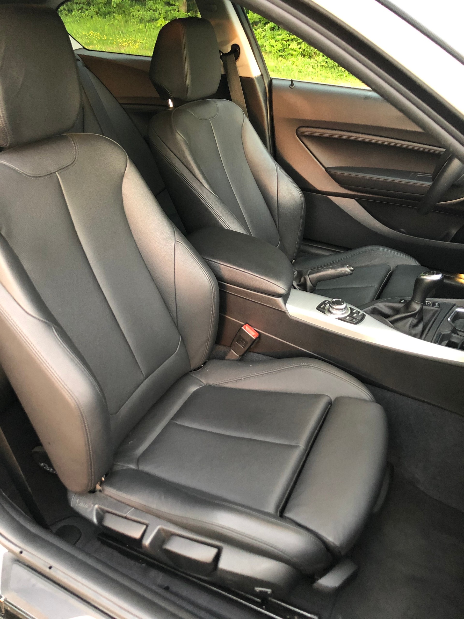 BMW 125i-image-6