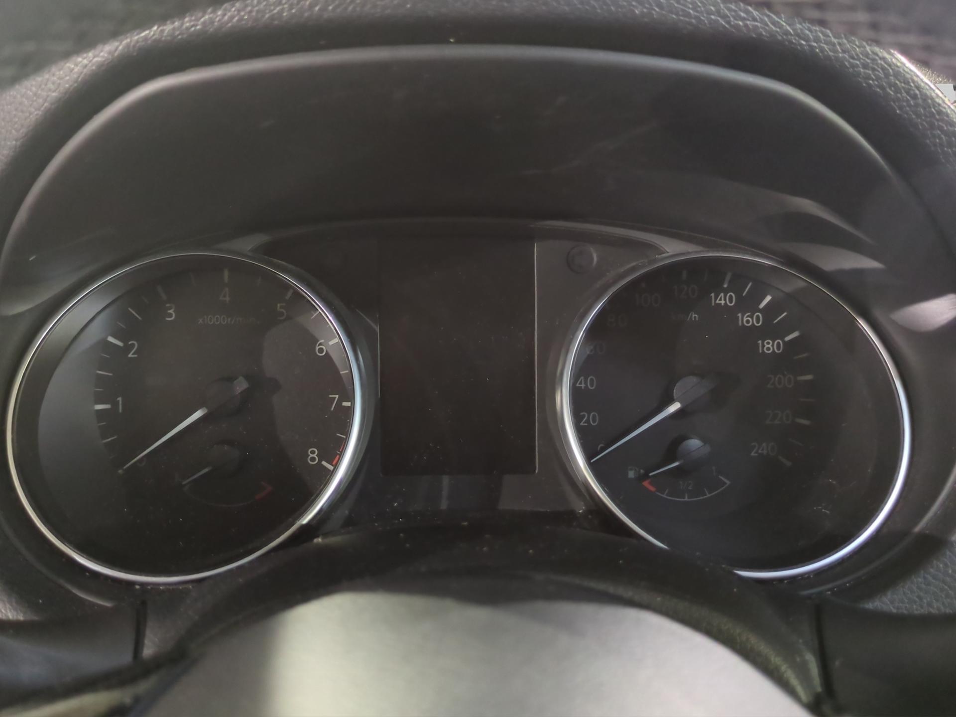 NISSAN Qashqai 1.3 DIG-T Shiro DCT-image-10
