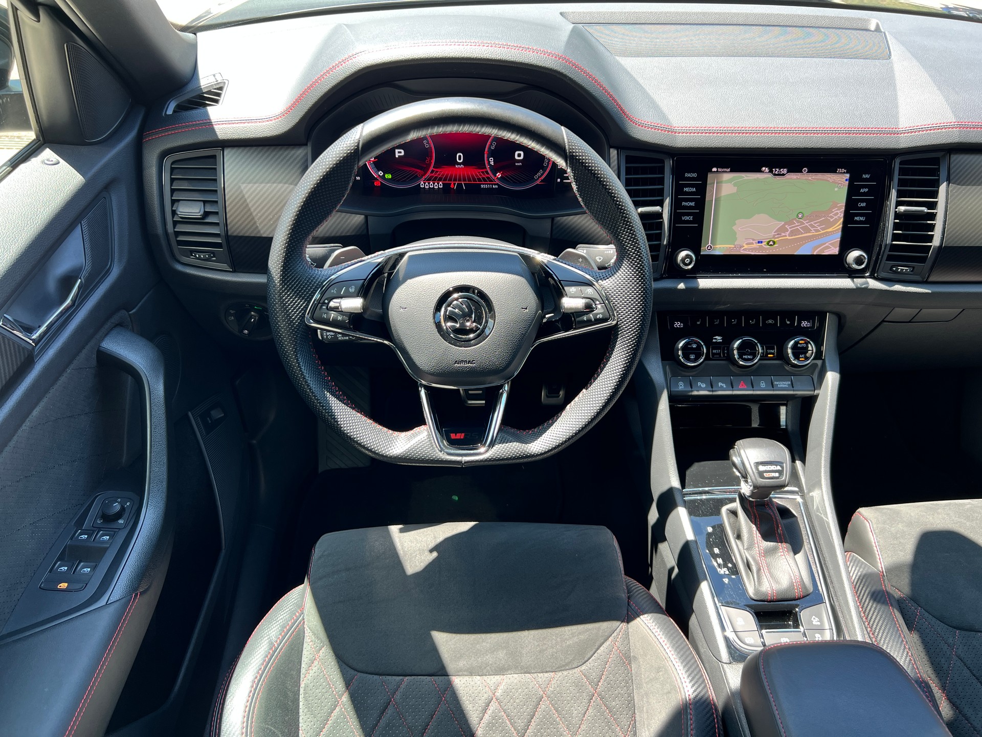 SKODA Kodiaq 2.0 TSI 4x4 RS 245PS 7 Sitzer-showroom-element-3