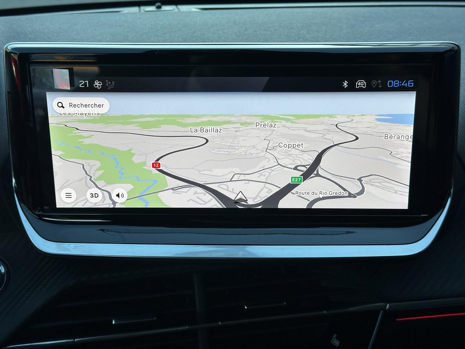PEUGEOT 208 1.2 Hybrid 145 GT Exclusive-image-14