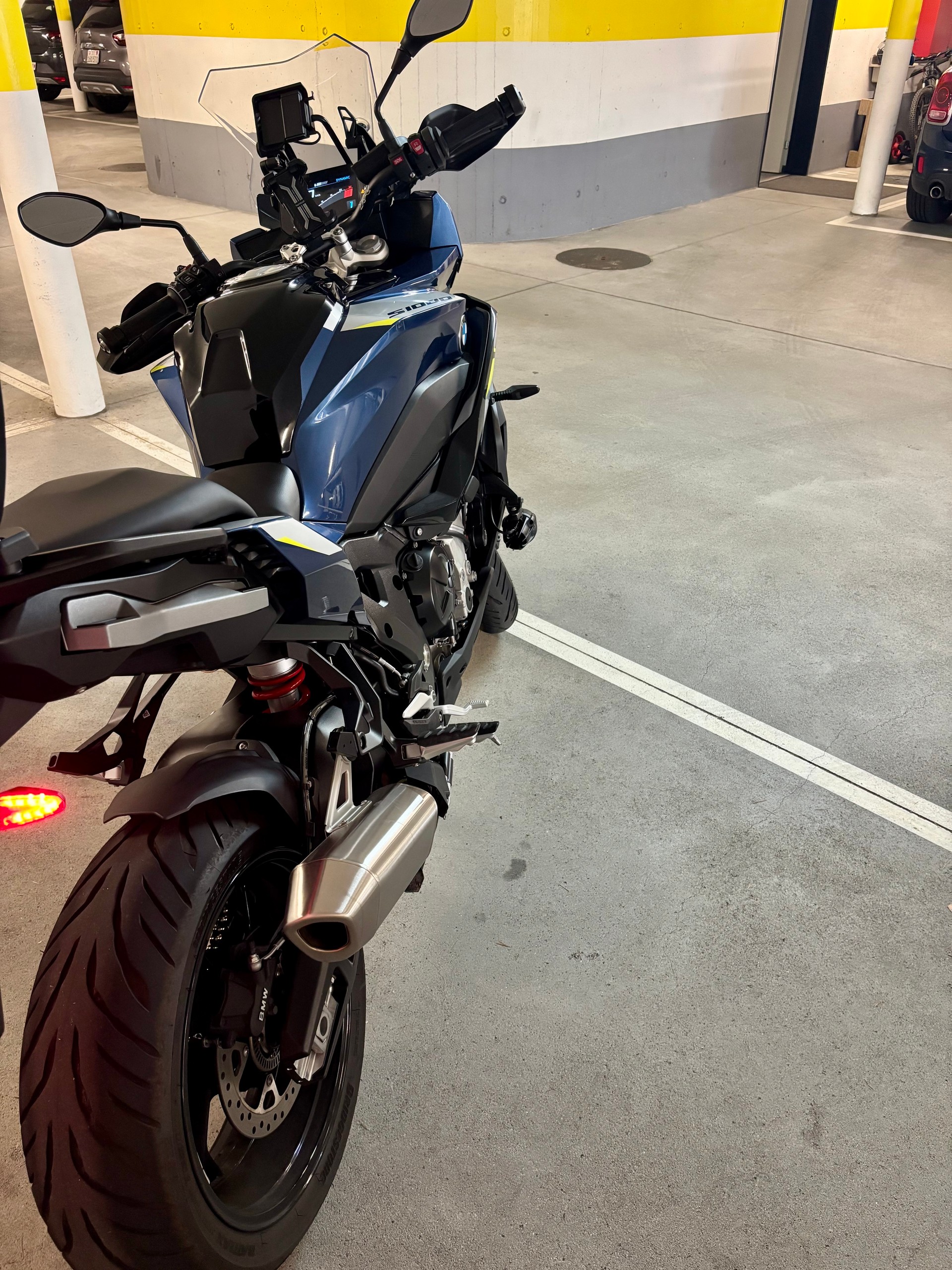 BMW S 1000 XR-image-2
