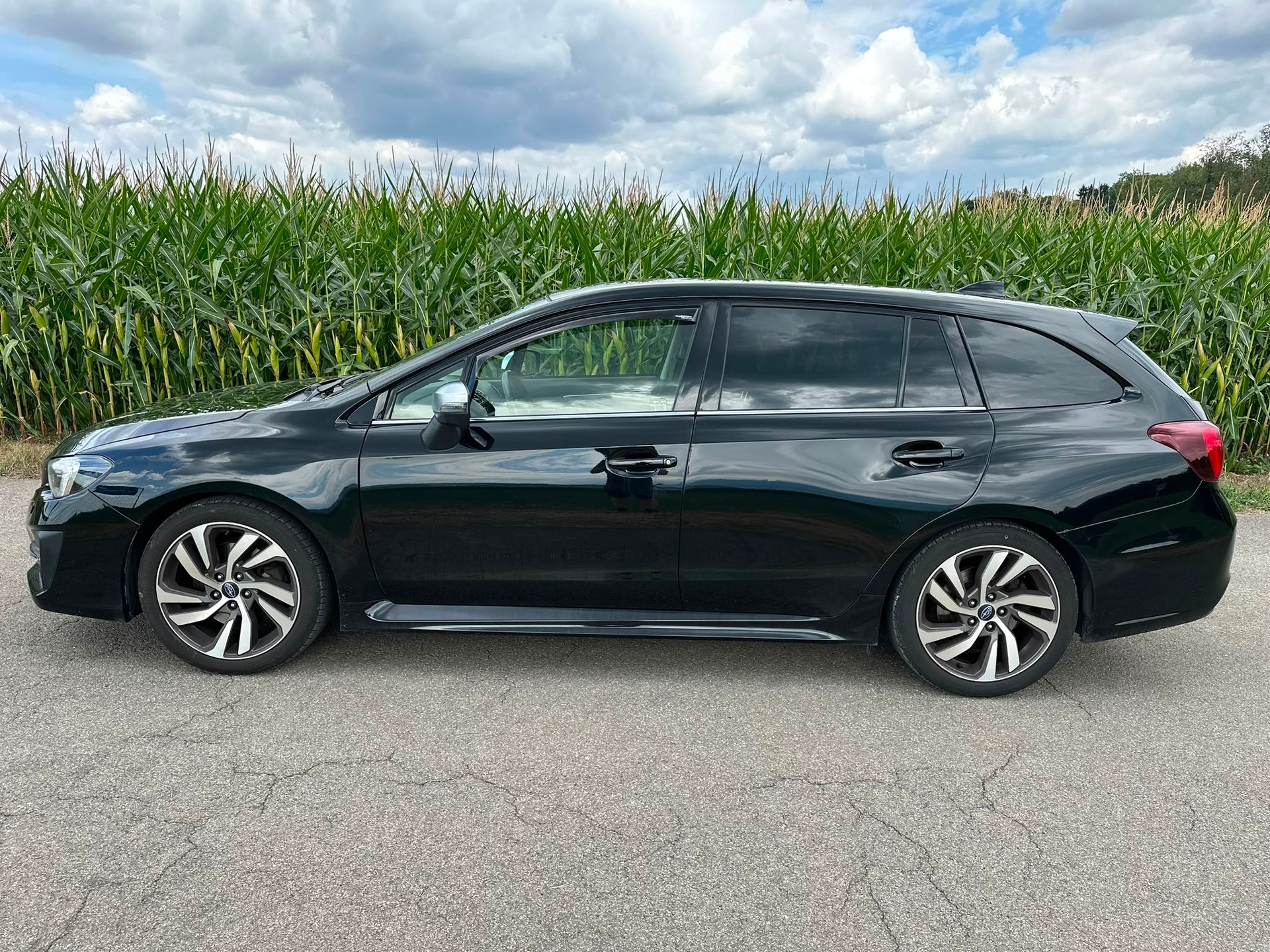 SUBARU Levorg 2.0i Swiss Plus AWD Lineartronic-image-8