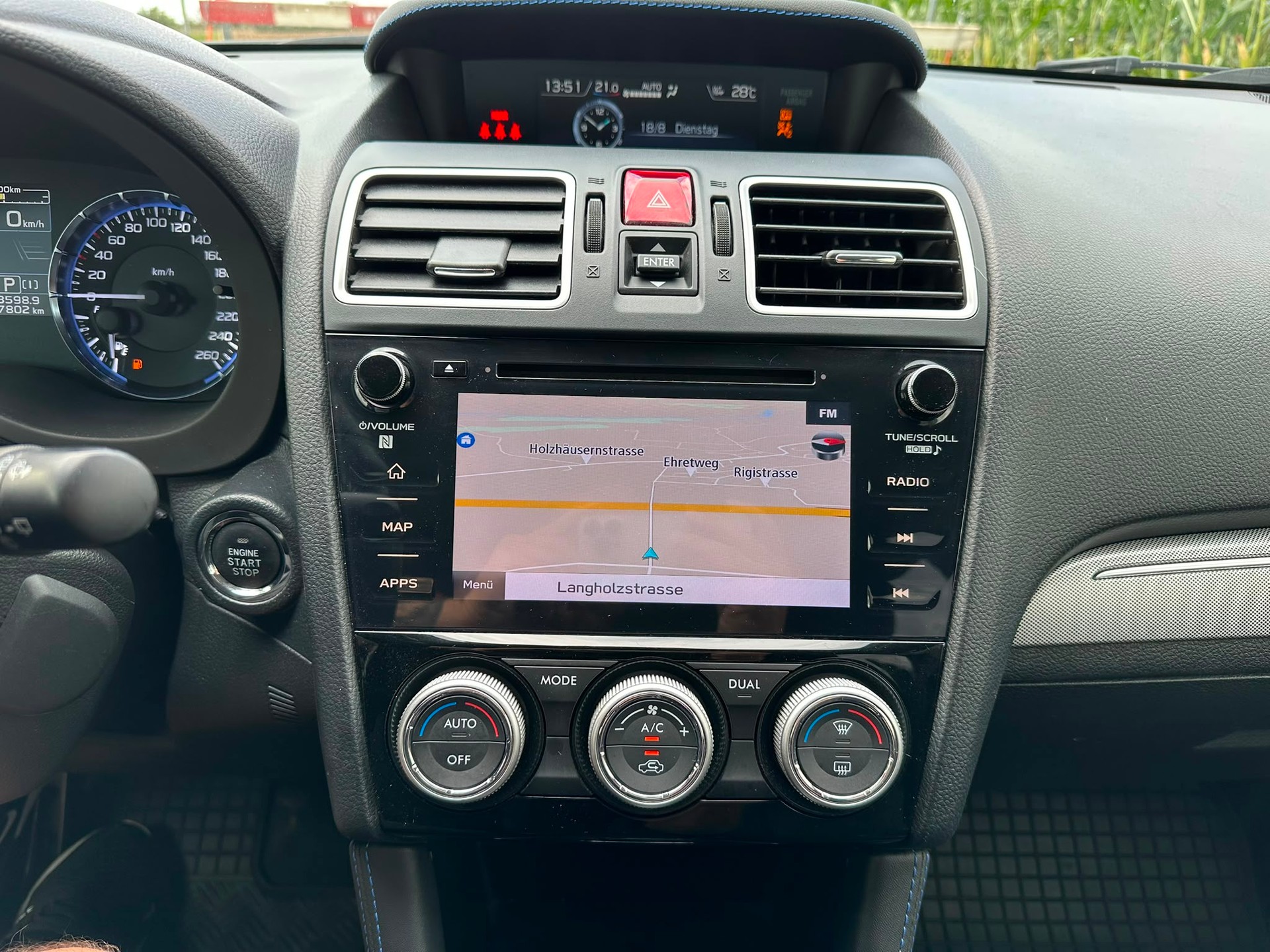 SUBARU Levorg 2.0i Swiss Plus AWD Lineartronic-image-19