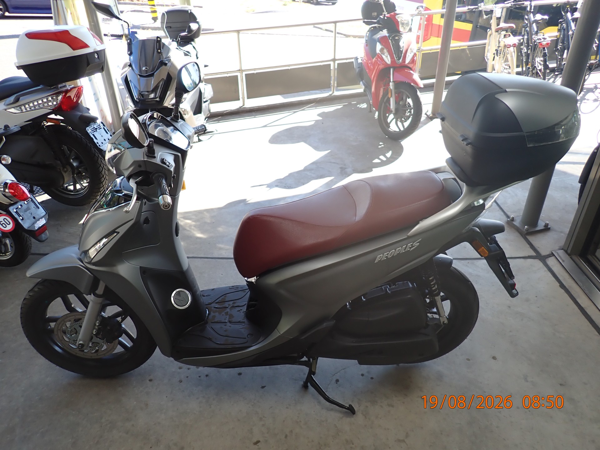 KYMCO People S 125i ABS Topcase/Windschild-image-2