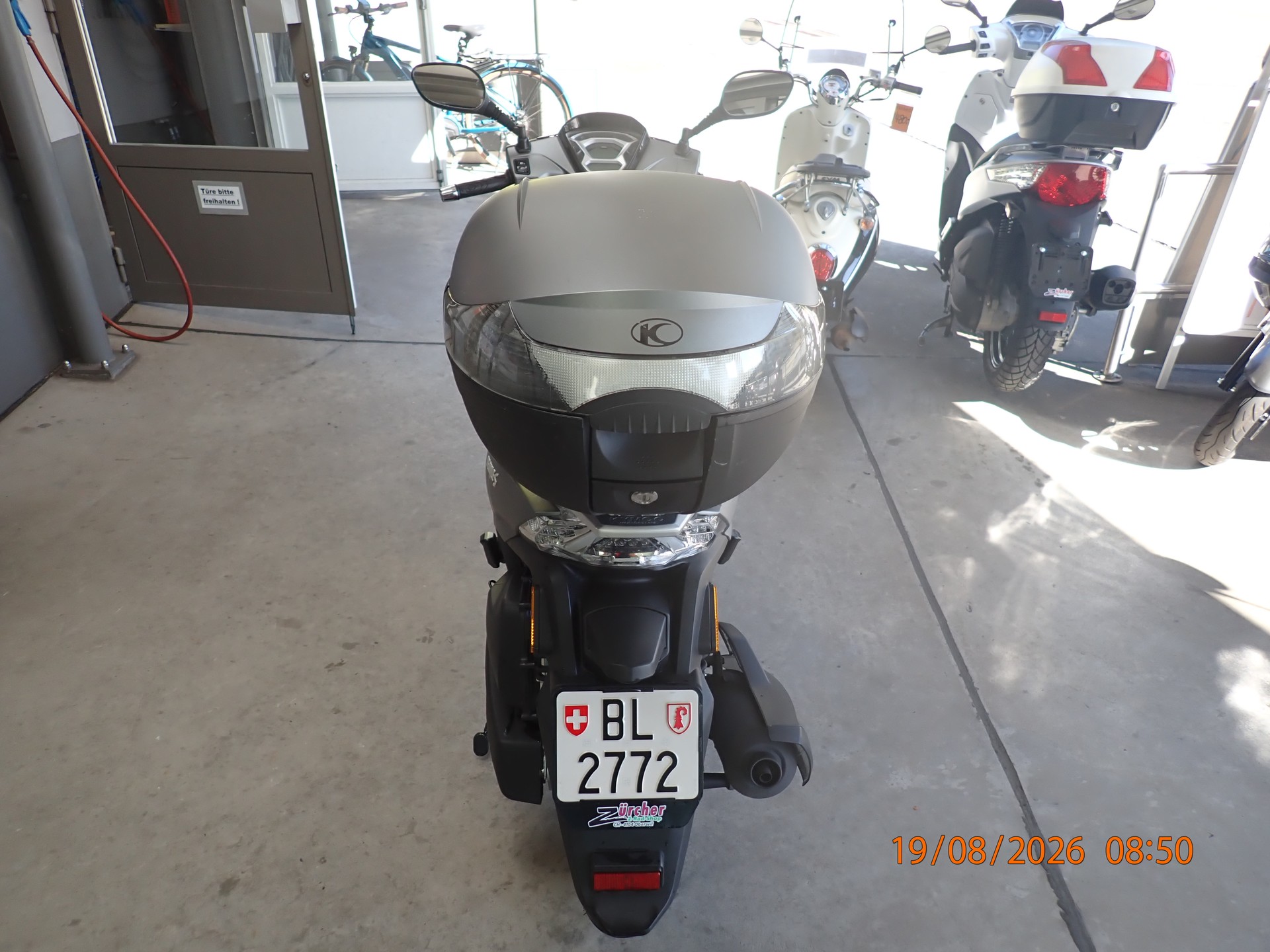 KYMCO People S 125i ABS Topcase/Windschild-image-1