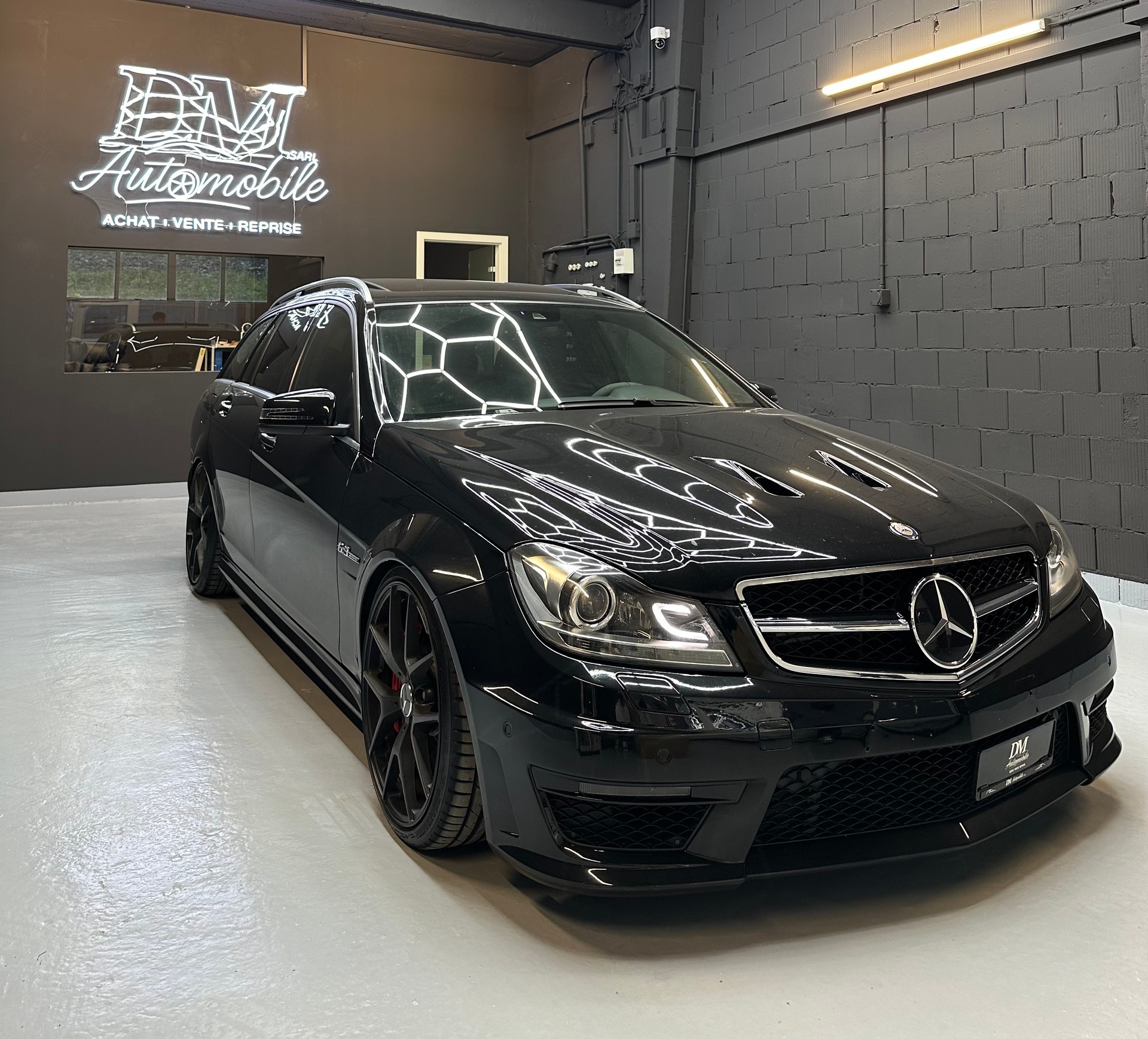MERCEDES-BENZ C 63 AMG Edition 507 Speedshift MCT // 1of1 in Swiss🇨🇭 !! // full carbone // Sound H&K // Distronic // Leasing dès 859.--image-2