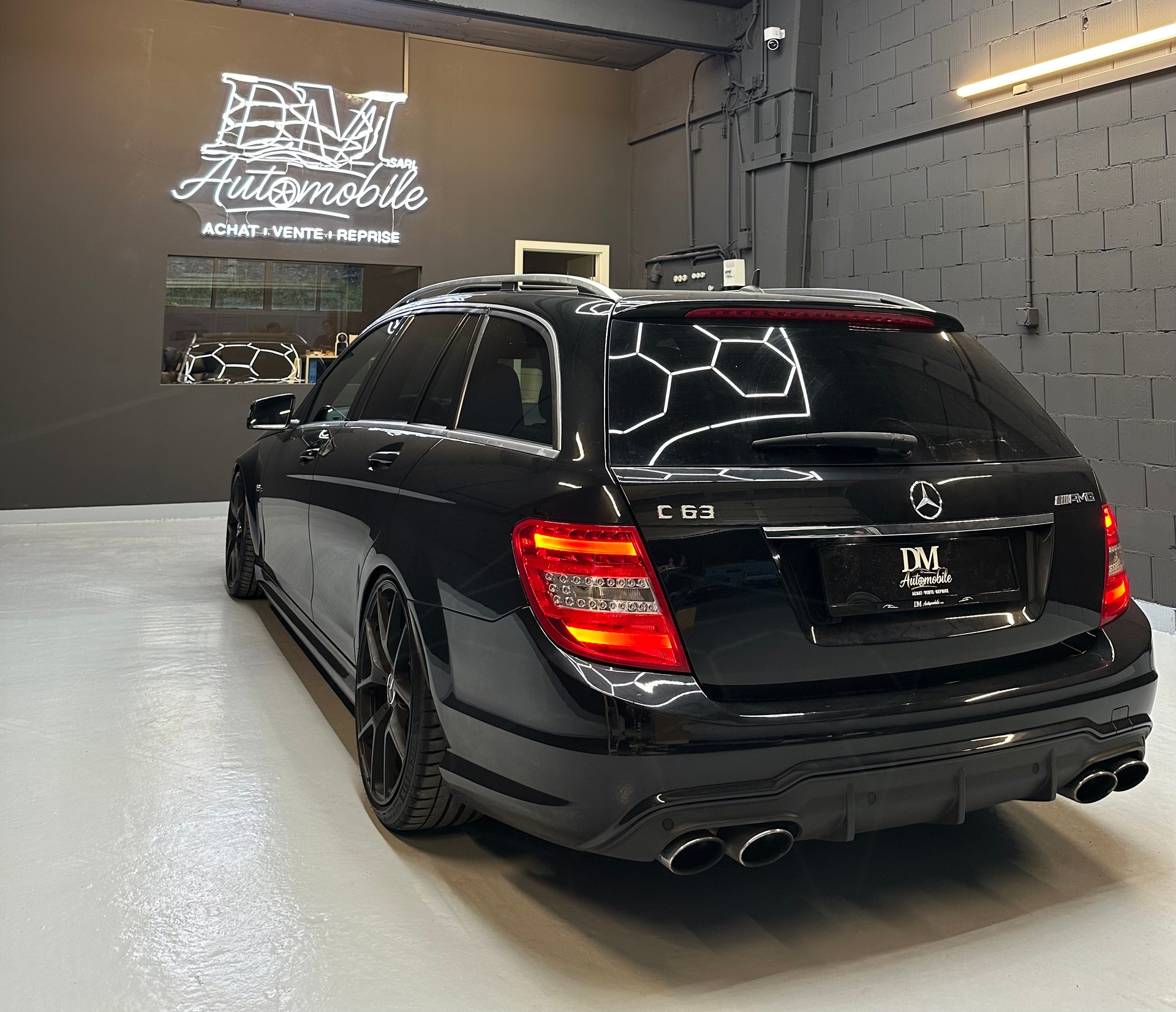 MERCEDES-BENZ C 63 AMG Edition 507 Speedshift MCT // 1of1 in Swiss🇨🇭 !! // full carbone // Sound H&K // Distronic // Leasing dès 859.--image-6