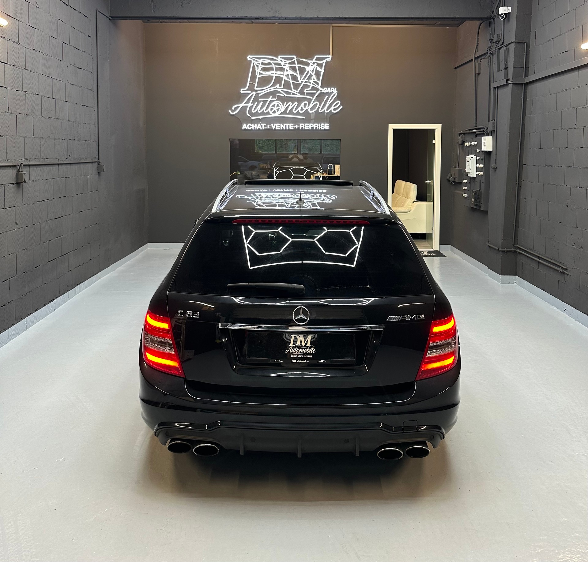 MERCEDES-BENZ C 63 AMG Edition 507 Speedshift MCT // 1of1 in Swiss🇨🇭 !! // full carbone // Sound H&K // Distronic // Leasing dès 859.--image-5