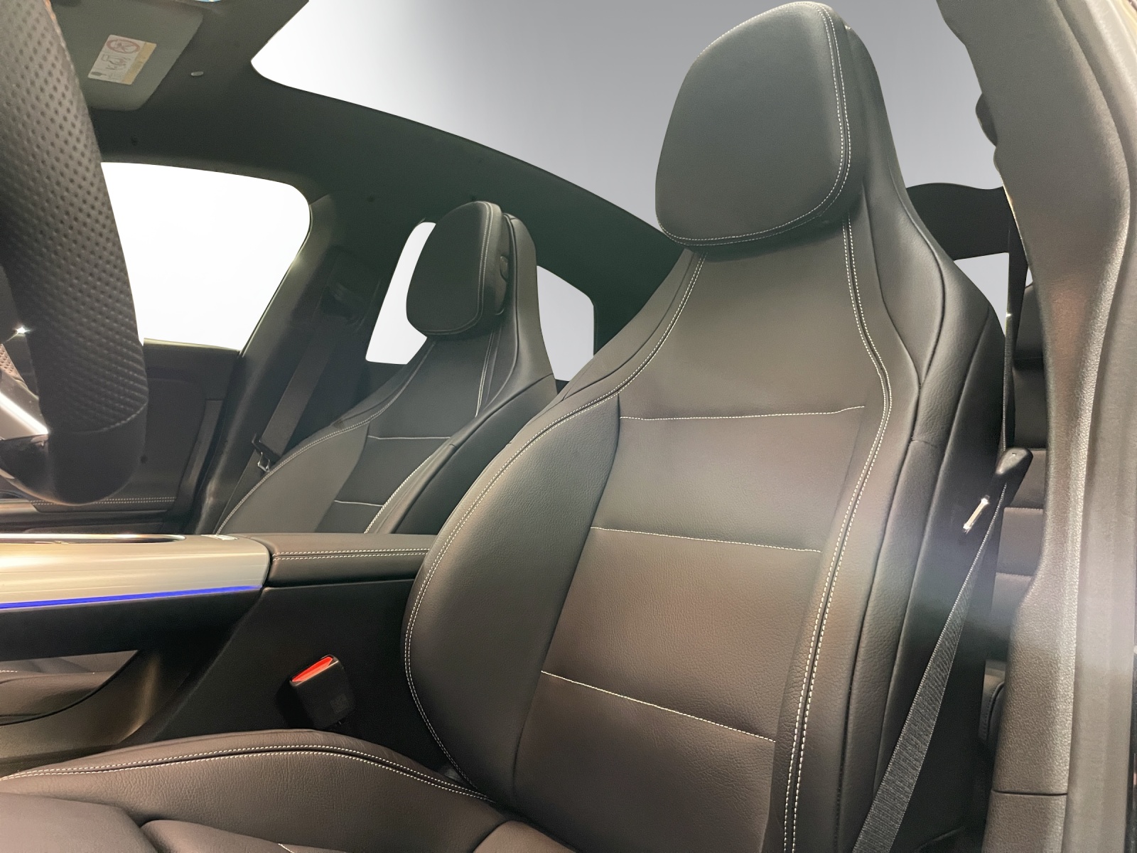 MERCEDES-BENZ CLA 220 8G-DCT 4Matic-image-9
