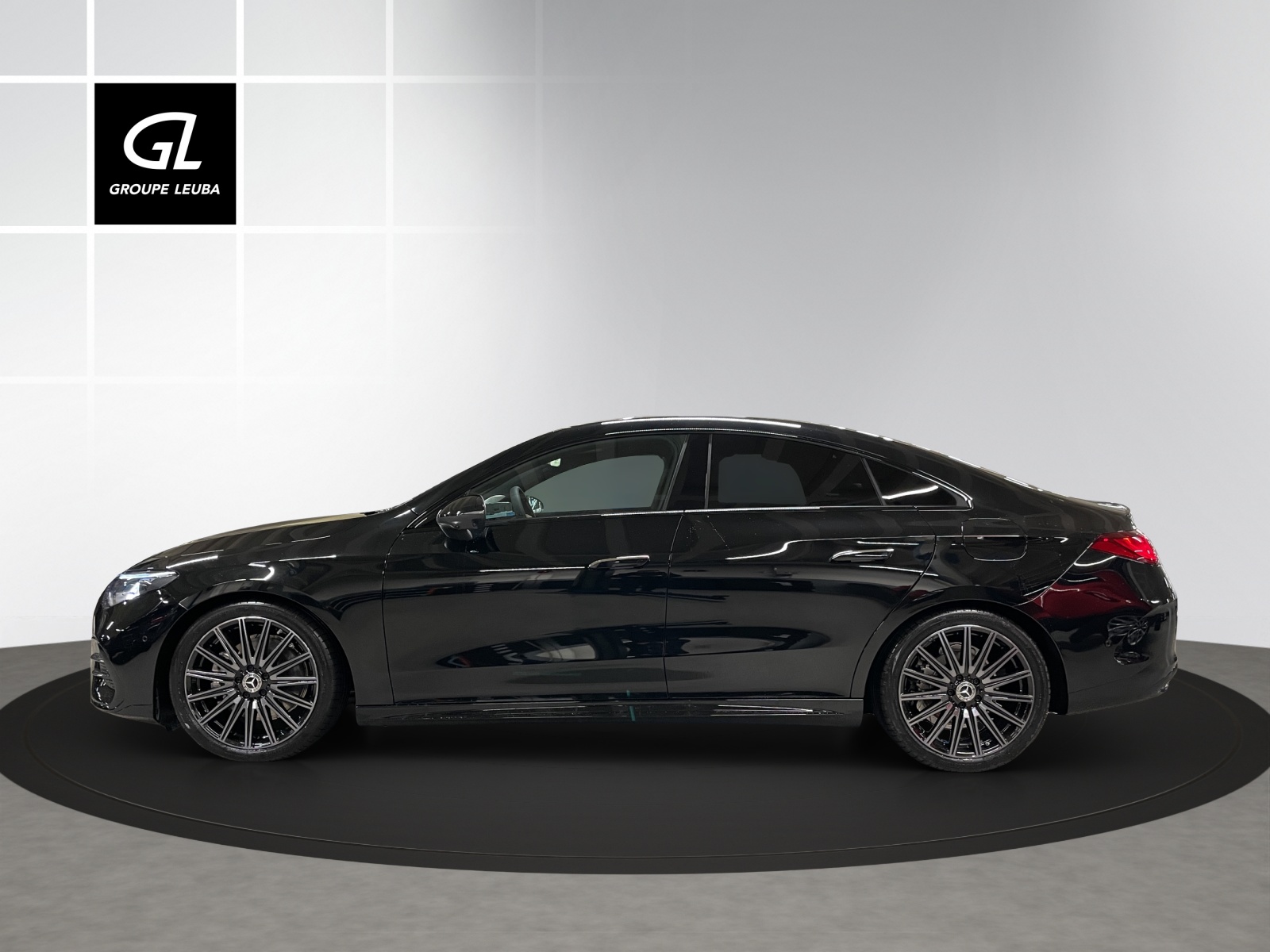 MERCEDES-BENZ CLA 220 8G-DCT 4Matic-showroom-element-2