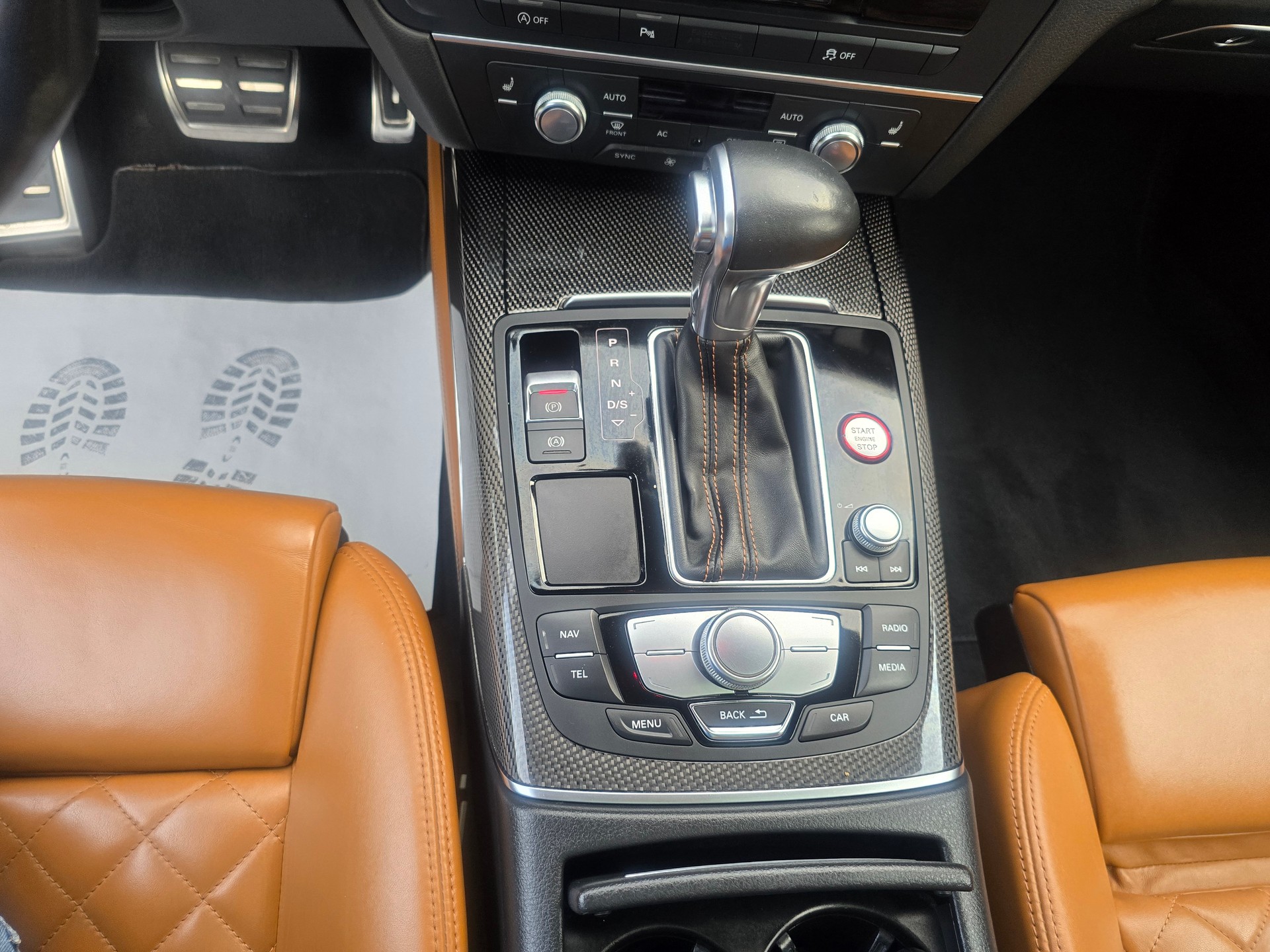 AUDI S6 Avant 4.0 TFSI V8 quattro S-tronic-image-21
