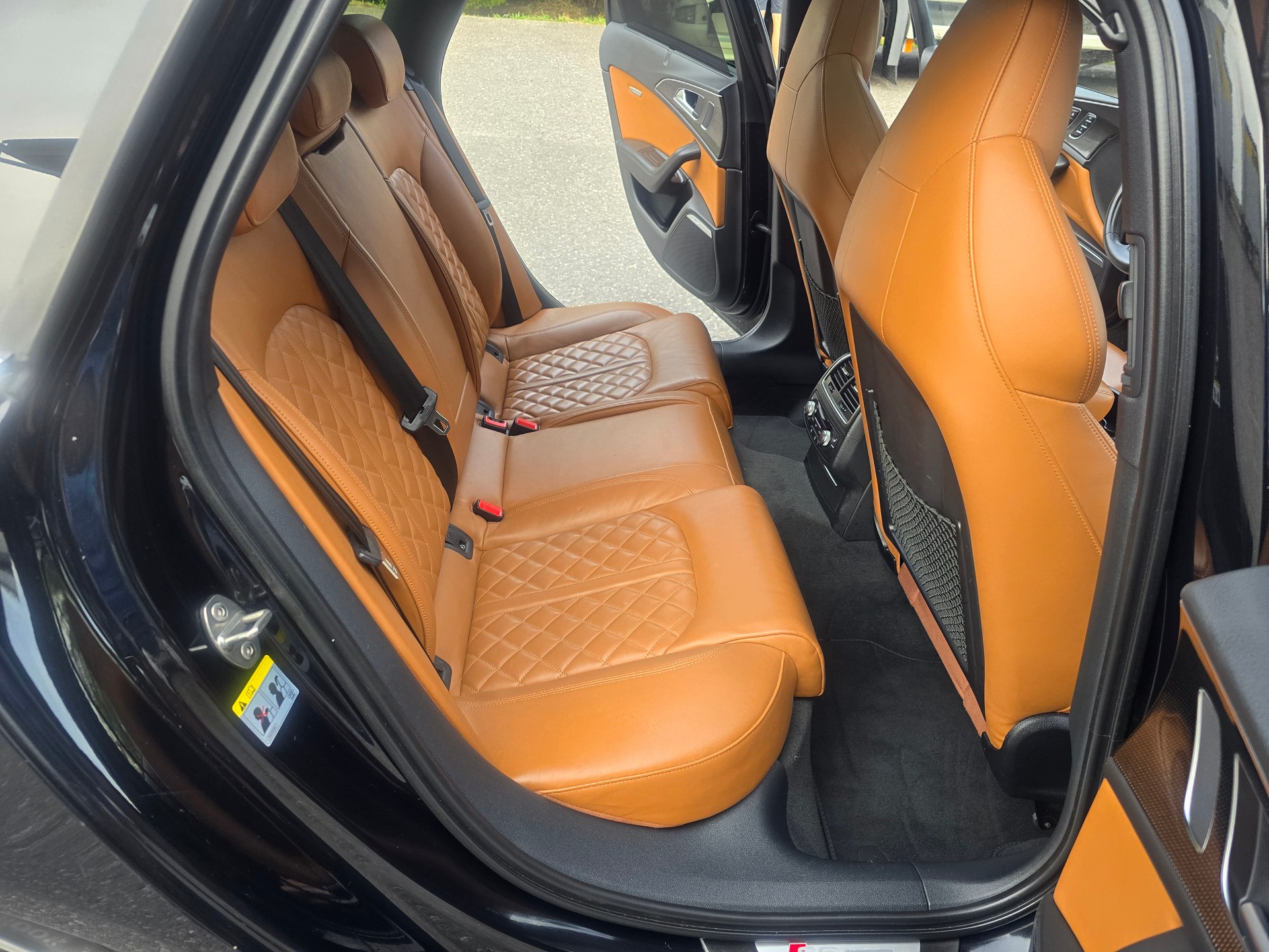 AUDI S6 Avant 4.0 TFSI V8 quattro S-tronic-image-17
