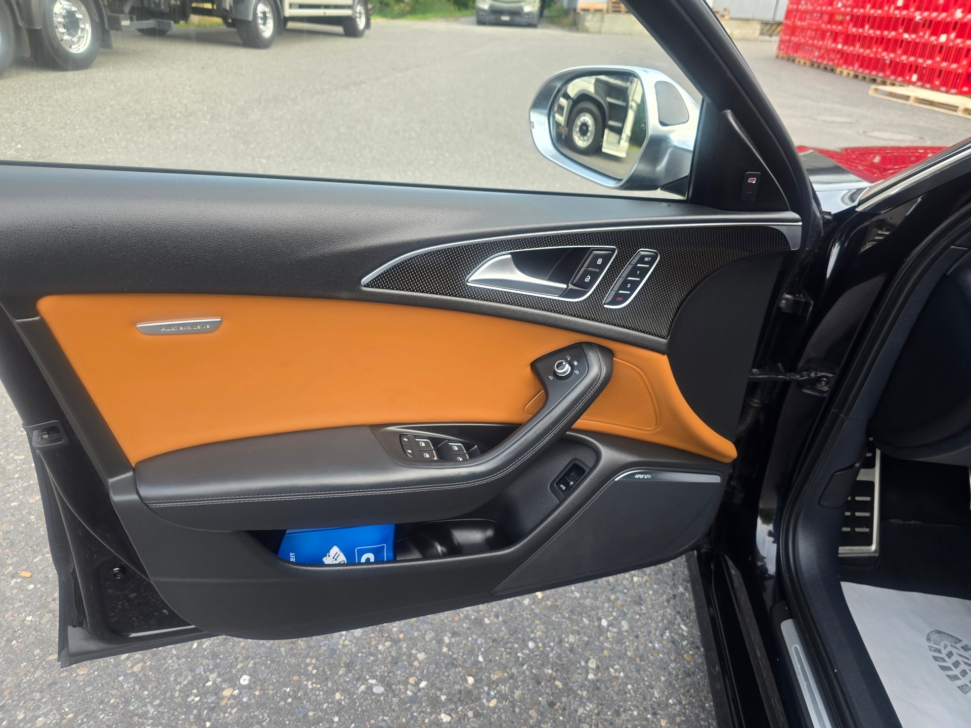 AUDI S6 Avant 4.0 TFSI V8 quattro S-tronic-image-14