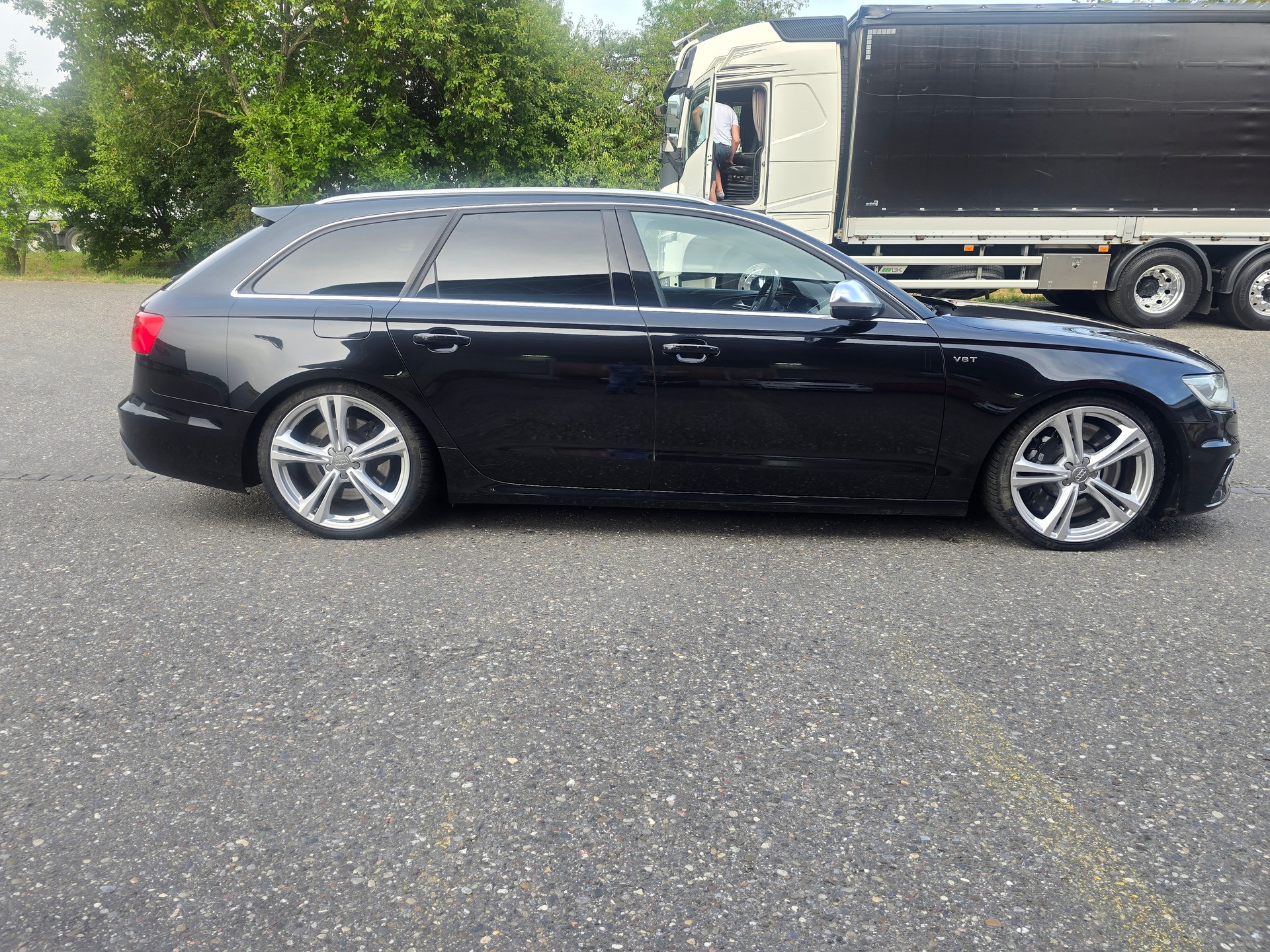 AUDI S6 Avant 4.0 TFSI V8 quattro S-tronic-image-9