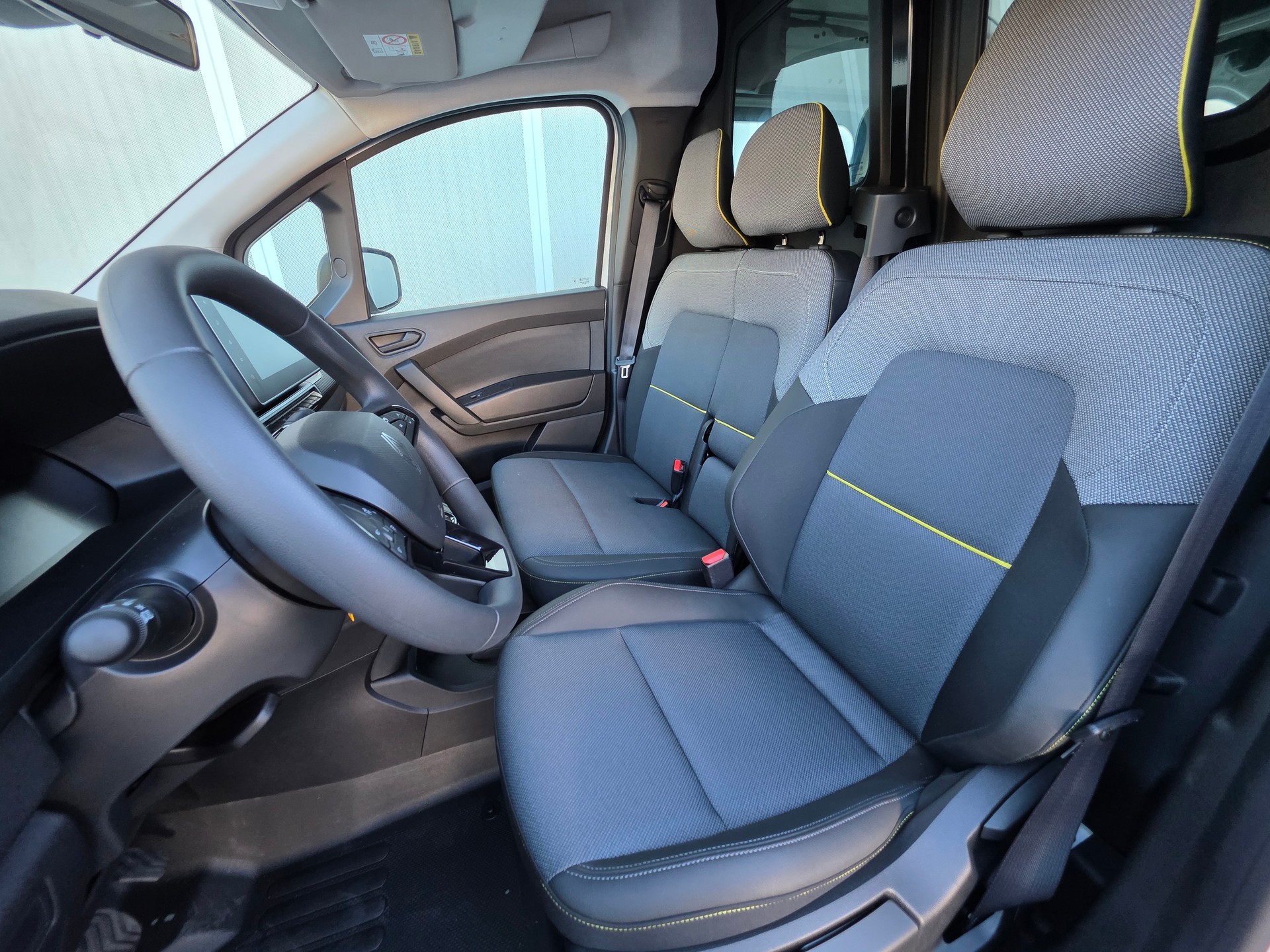 RENAULT Kangoo Van 1.3TCe Standard 130 PF Extra-image-4