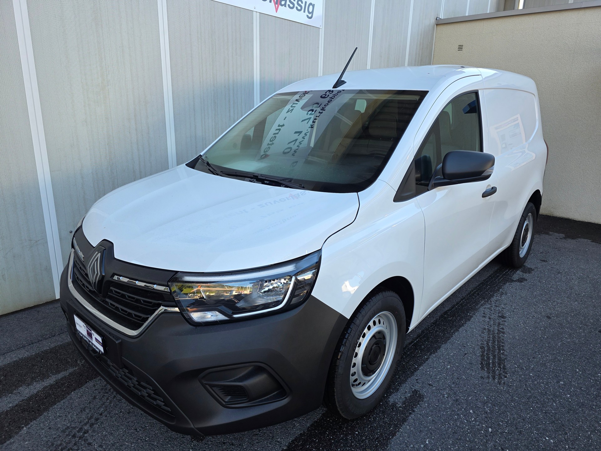 RENAULT Kangoo Van 1.3TCe Standard 130 PF Extra-showroom-element-1