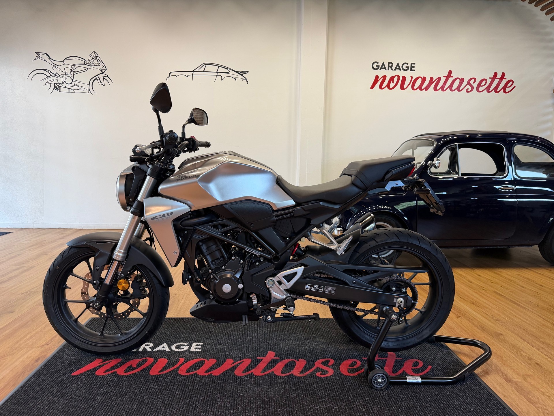 HONDA CB 300 R-image-5