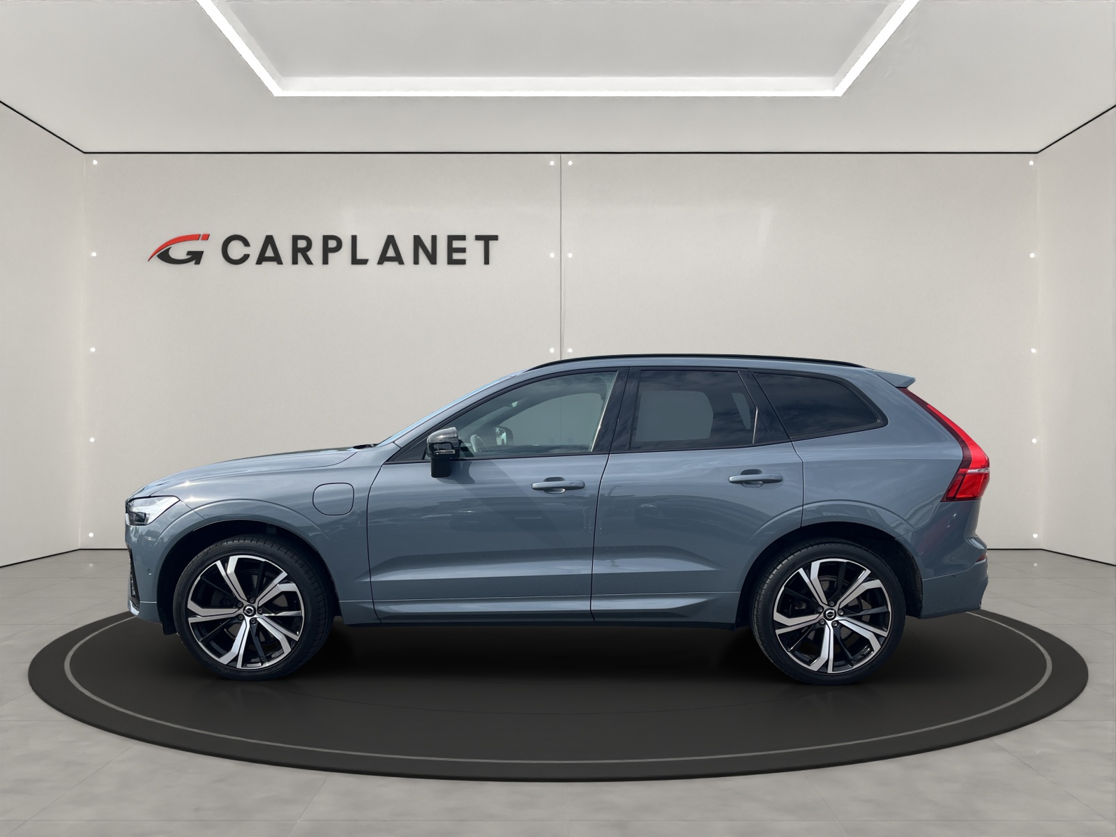VOLVO XC60 2.0 T6 TE R-Design eAWD-showroom-element-1