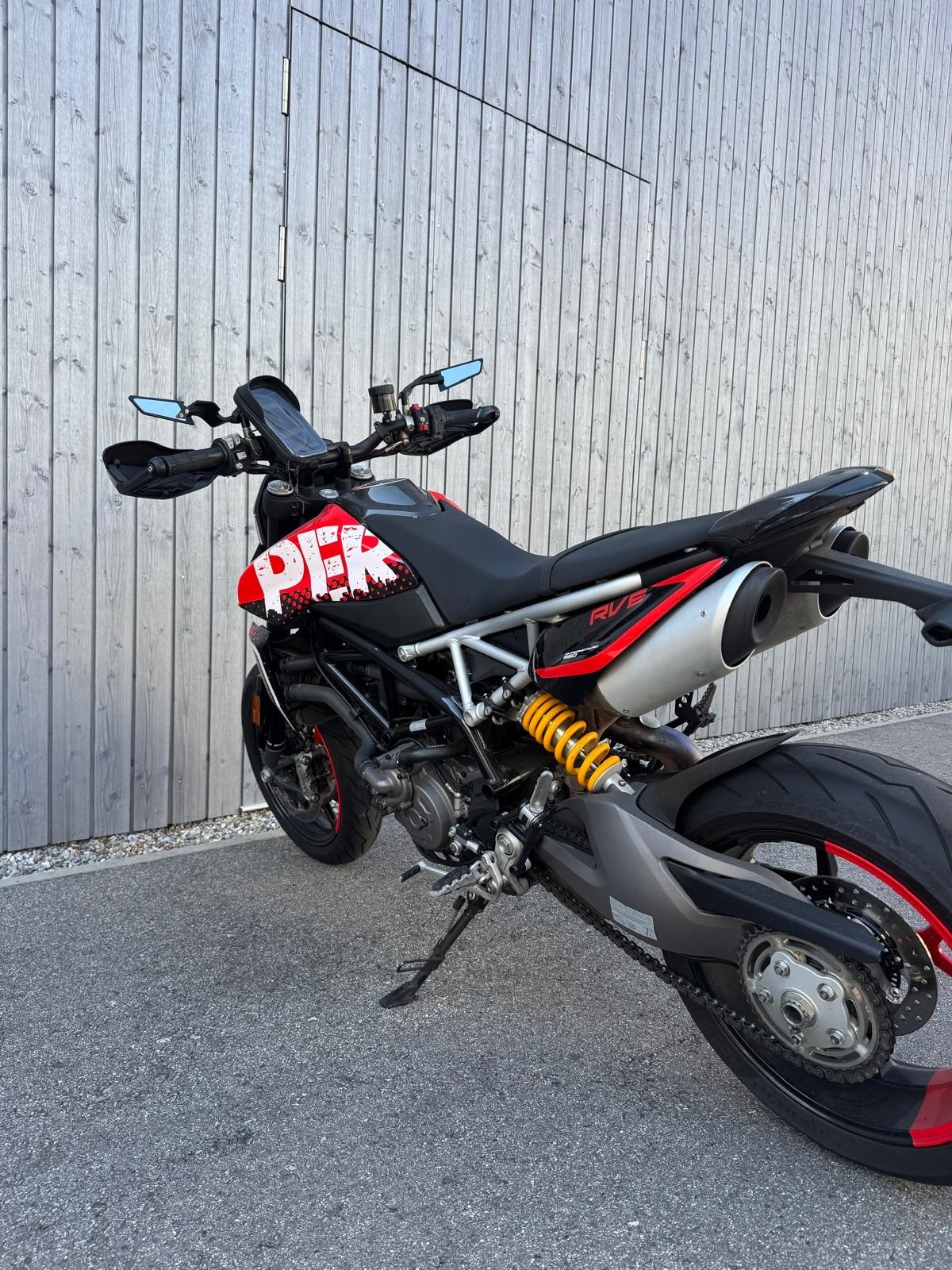 DUCATI Hypermotard 950 RVE (35kW)-image-2