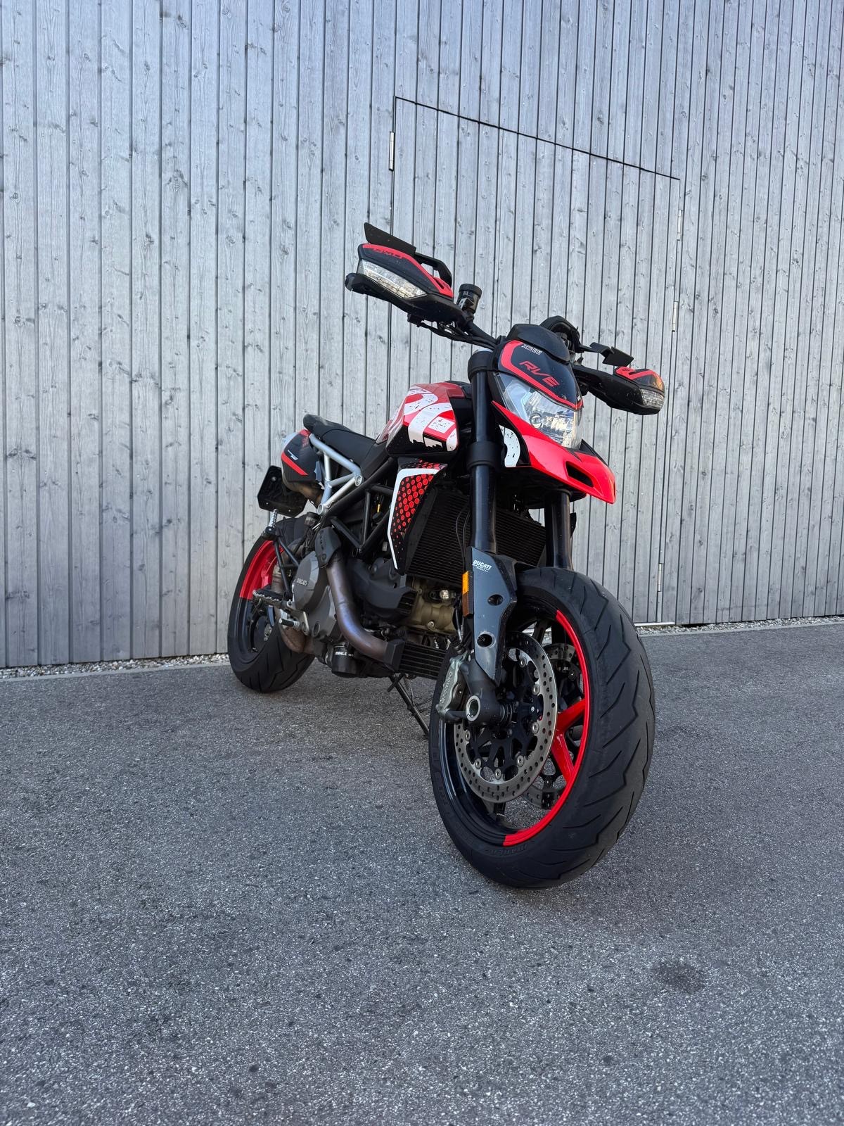DUCATI Hypermotard 950 RVE (35kW)-image-0