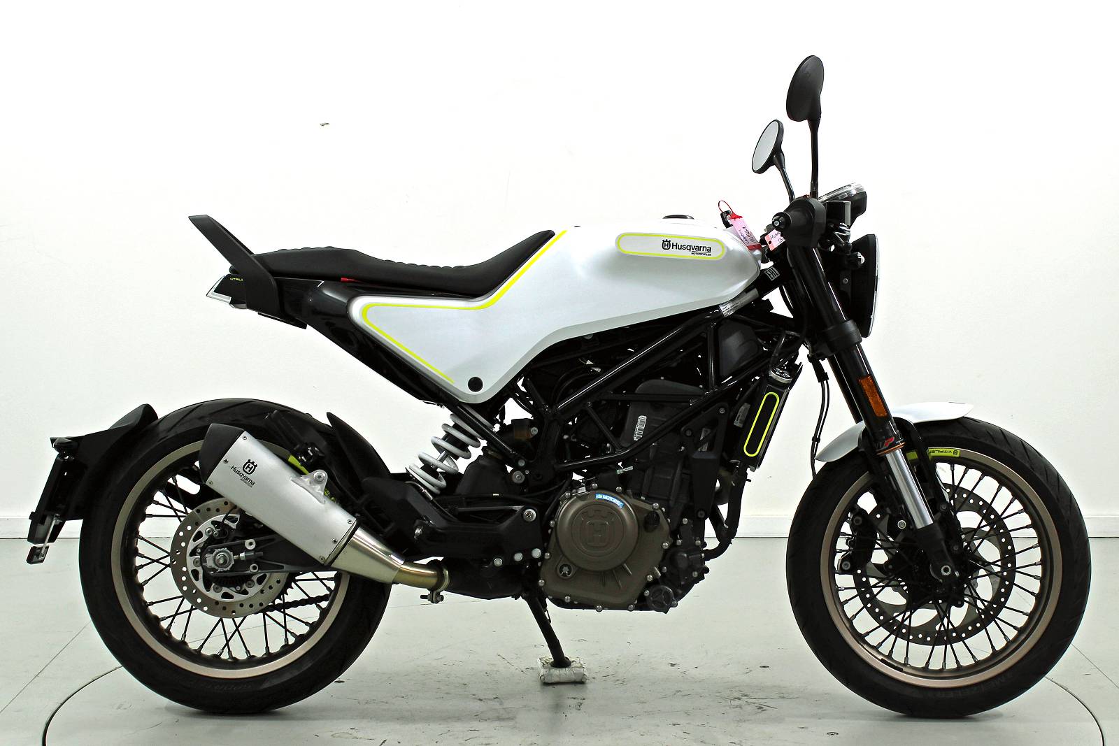 HUSQVARNA Svartpilen 401 ABS-image-3
