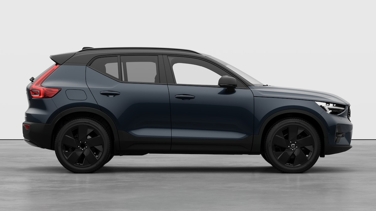 VOLVO XC40 2.0 B4 MH Black Edition-showroom-element-3