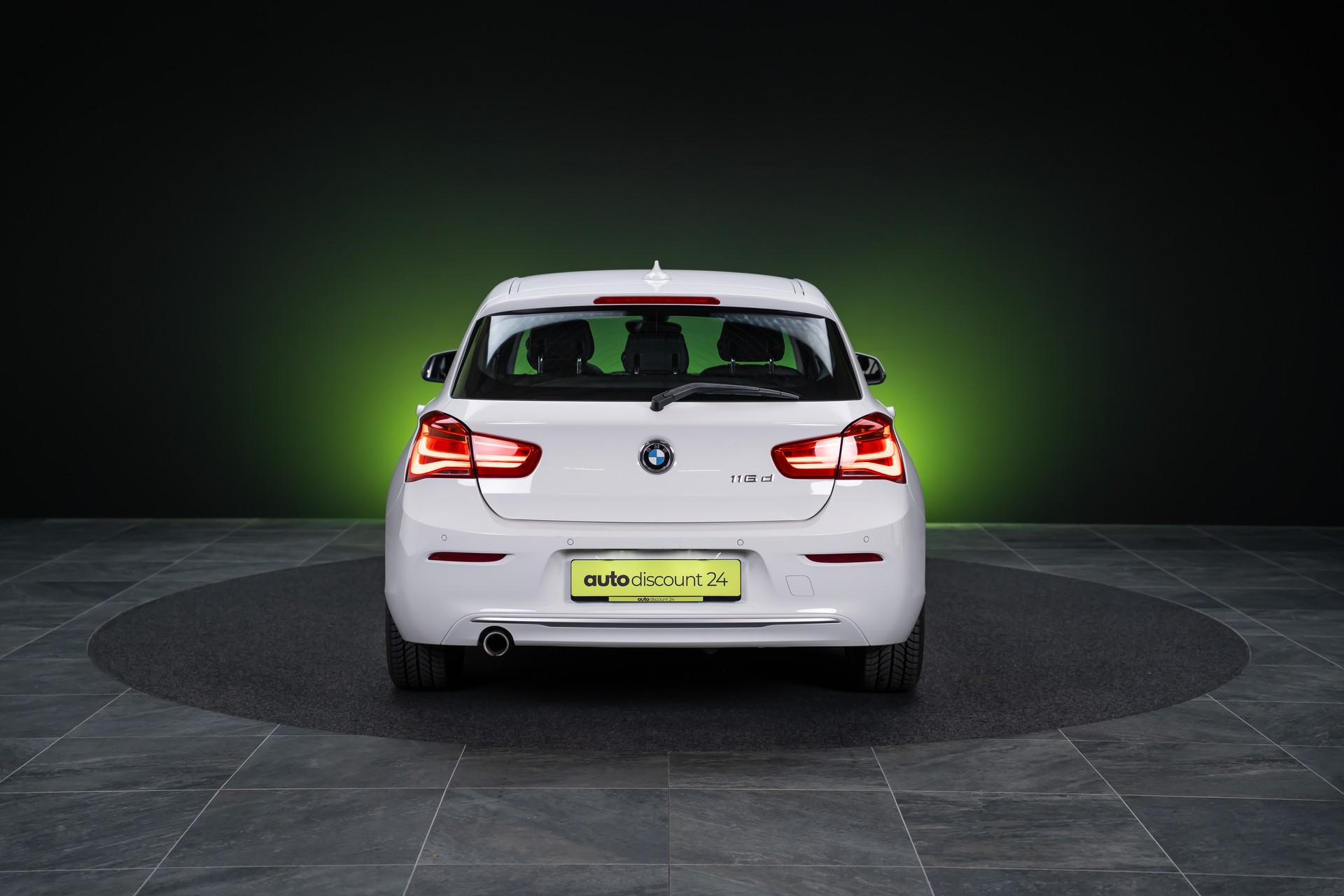 BMW 116d / CH-Fahrzeug / Tempomat / Sitzheizung-image-5