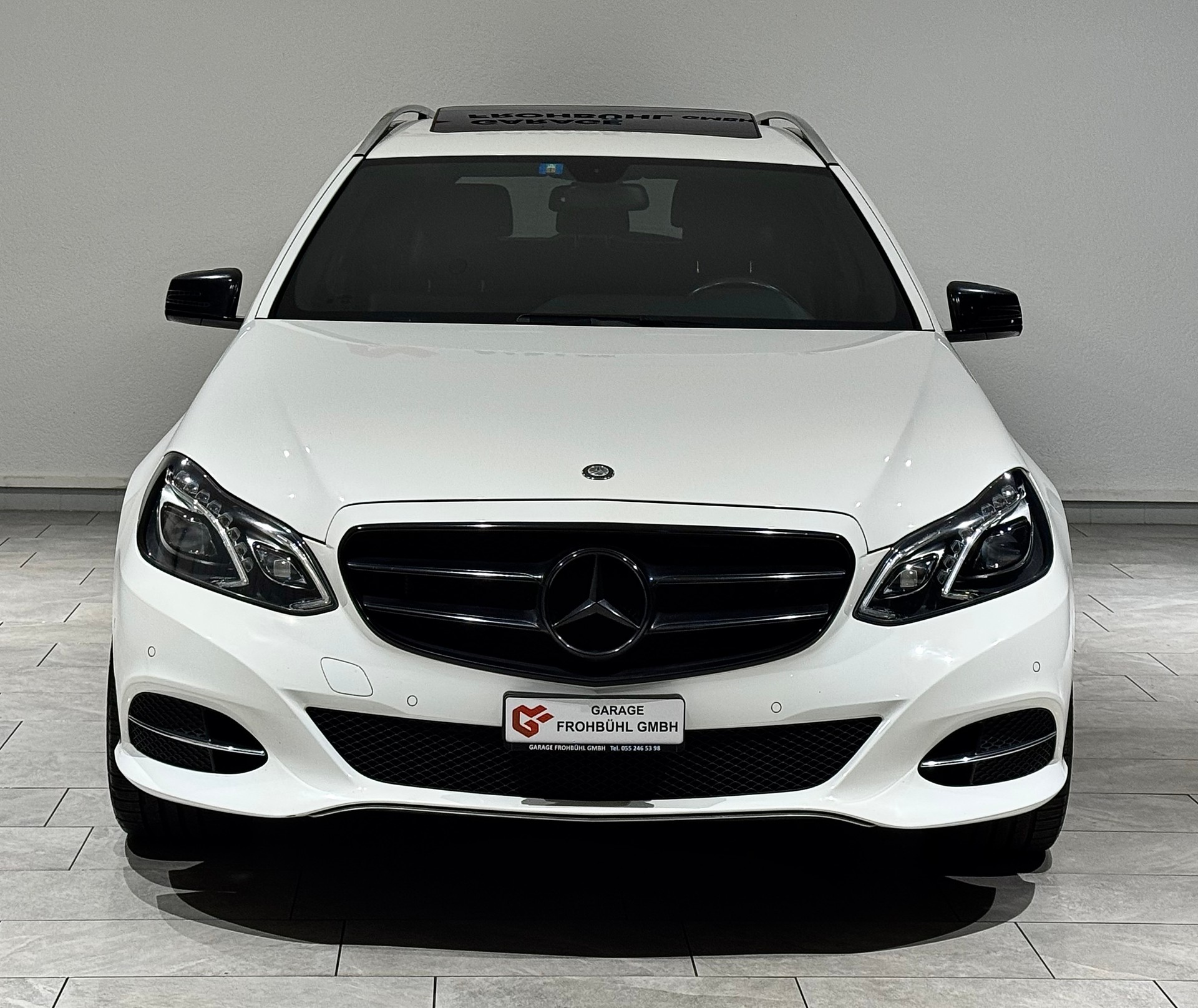 MERCEDES-BENZ E 220 CDI Avantgarde 7G-Tronic-showroom-element-1