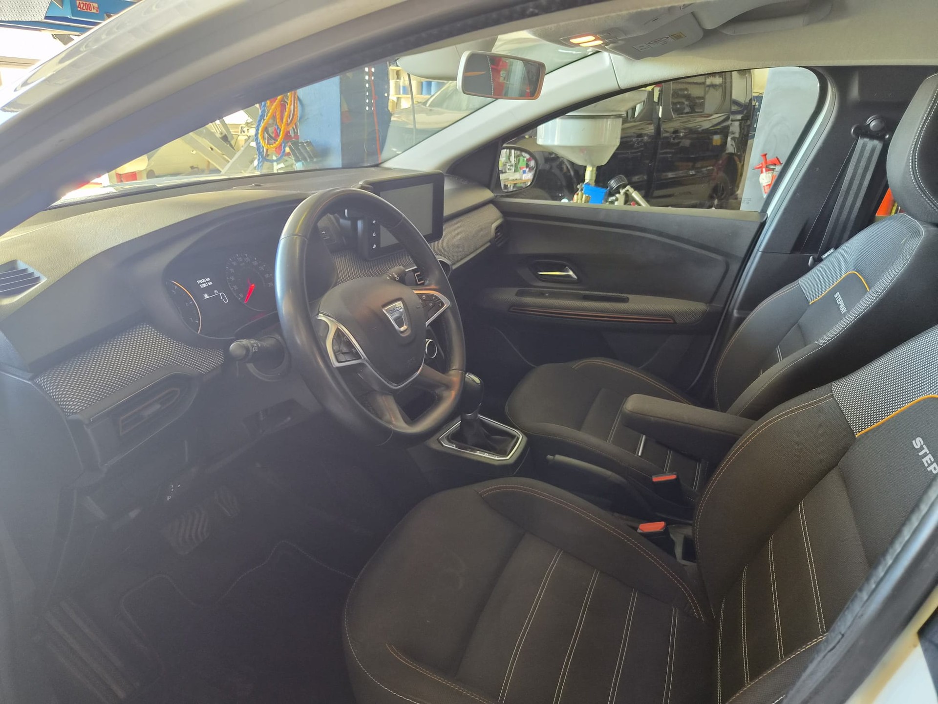 DACIA Sandero Stp 90 Comf. CVT-showroom-element-2