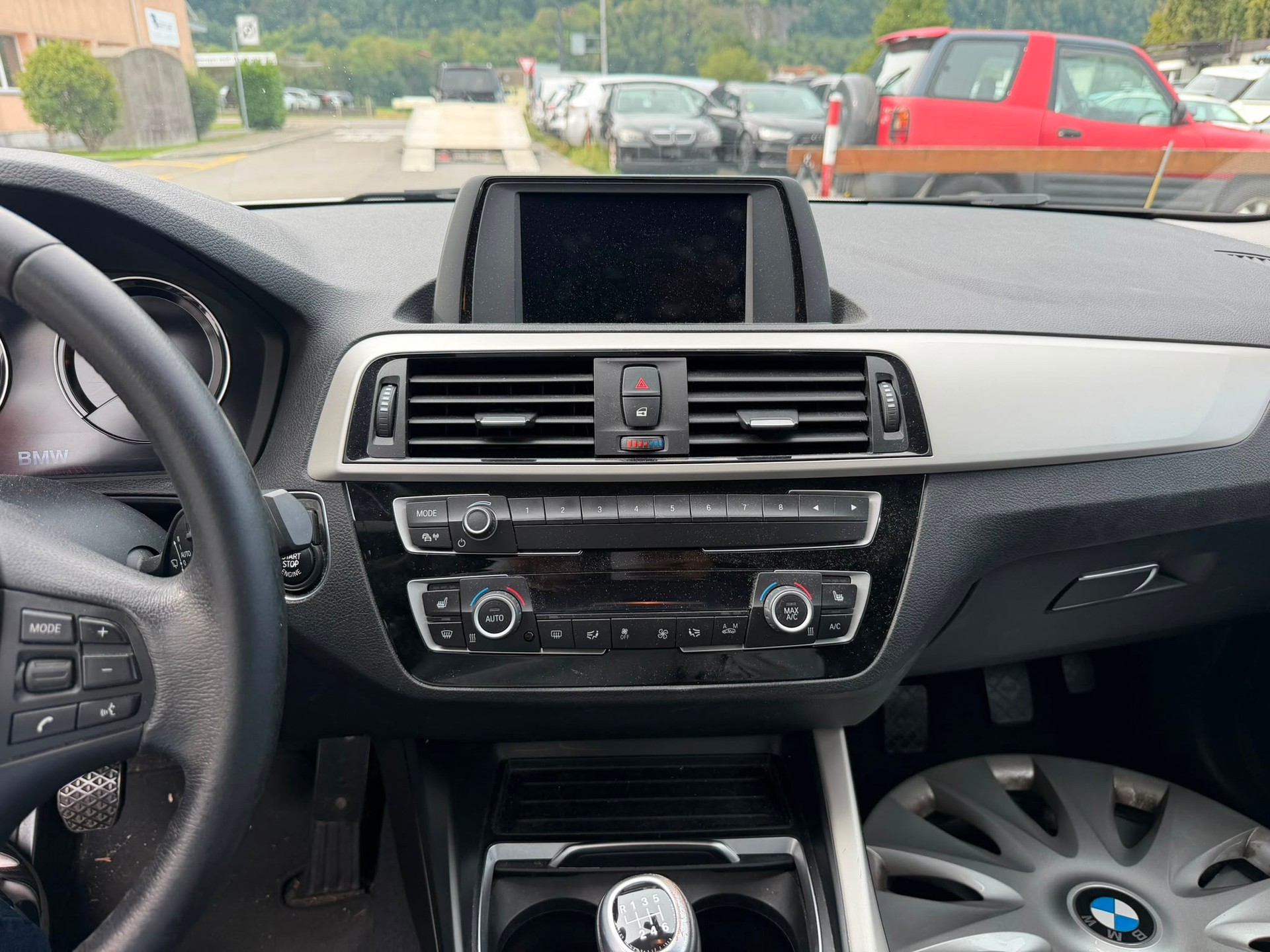 BMW 118d xDrive Fahrschulfahrzeug-image-6