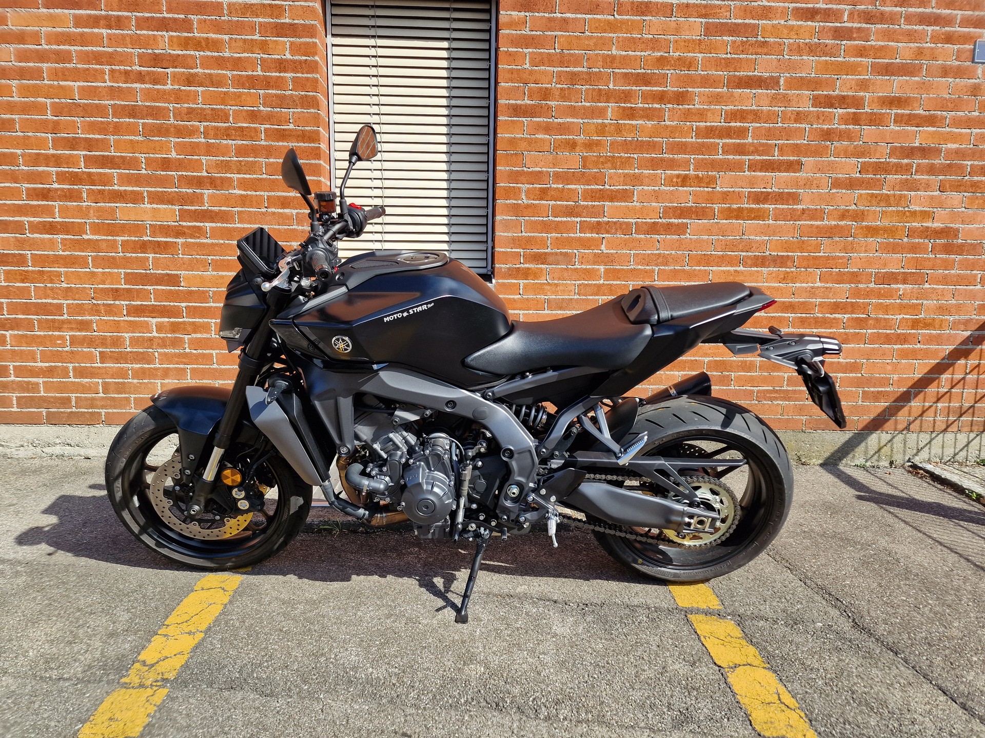 YAMAHA MT-09-image-2