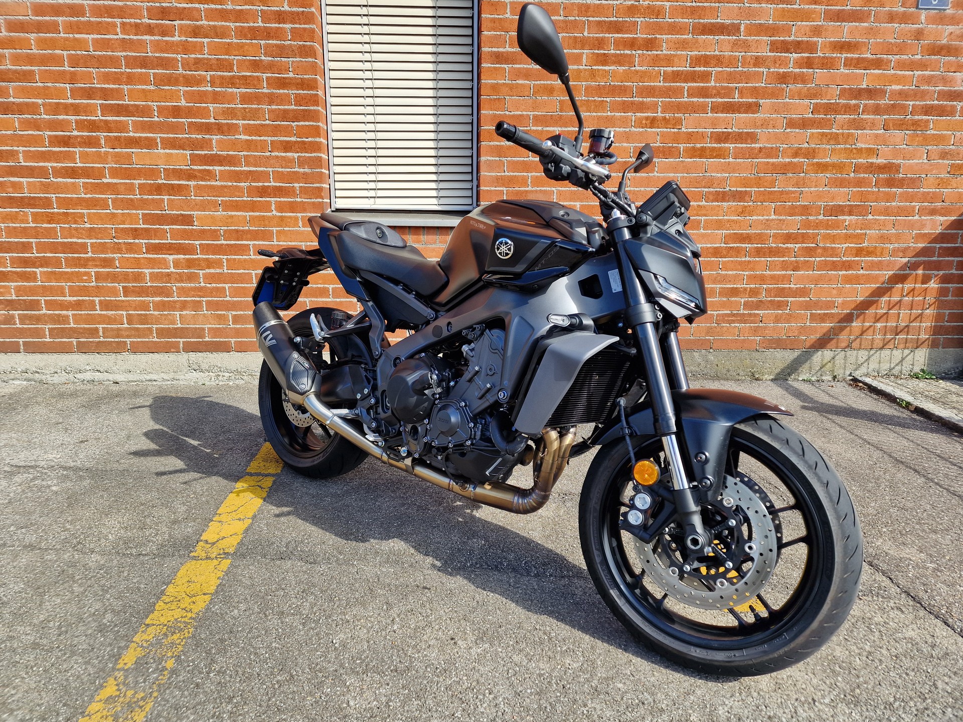 YAMAHA MT-09-image-0