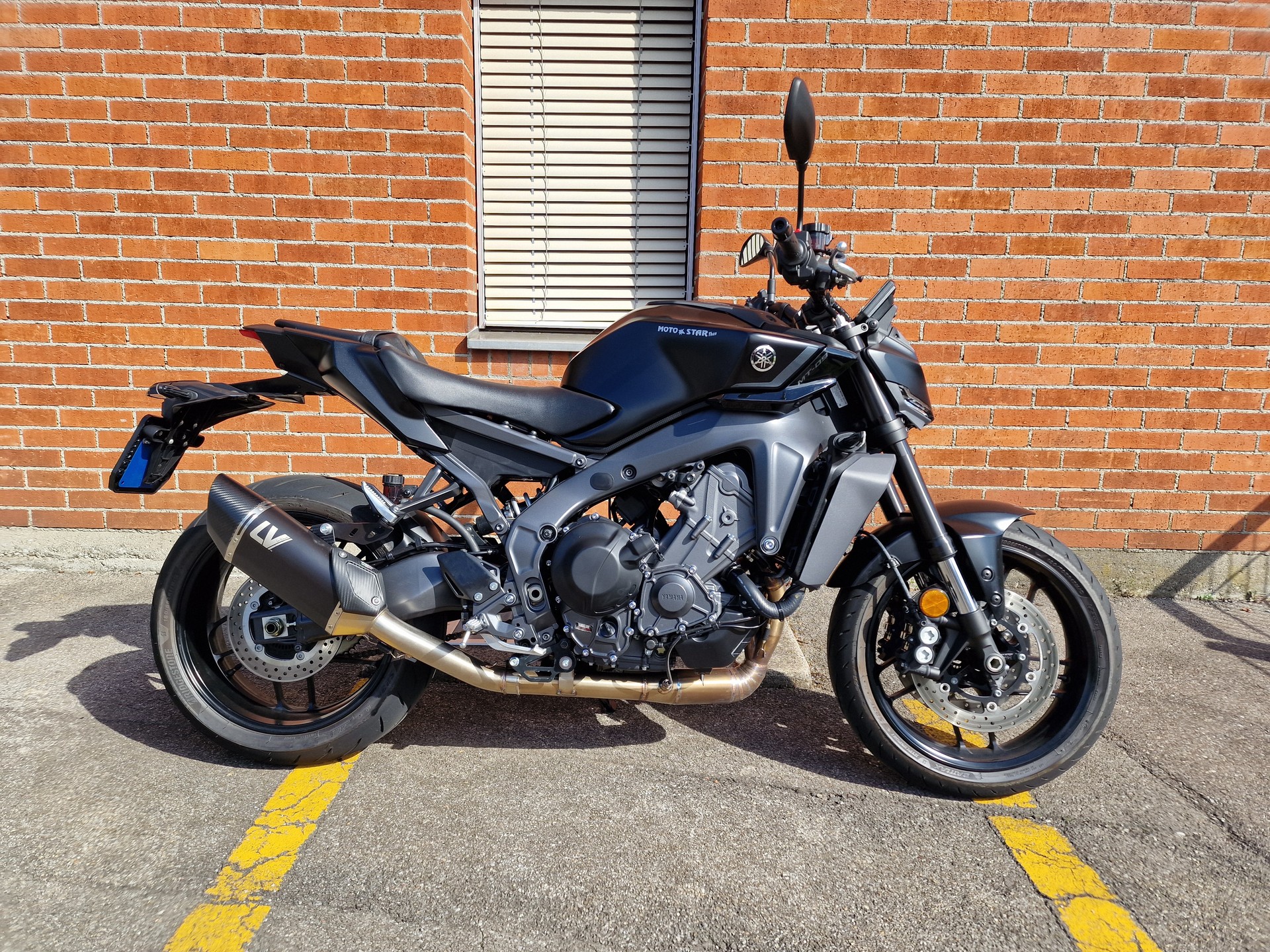 YAMAHA MT-09-image-1