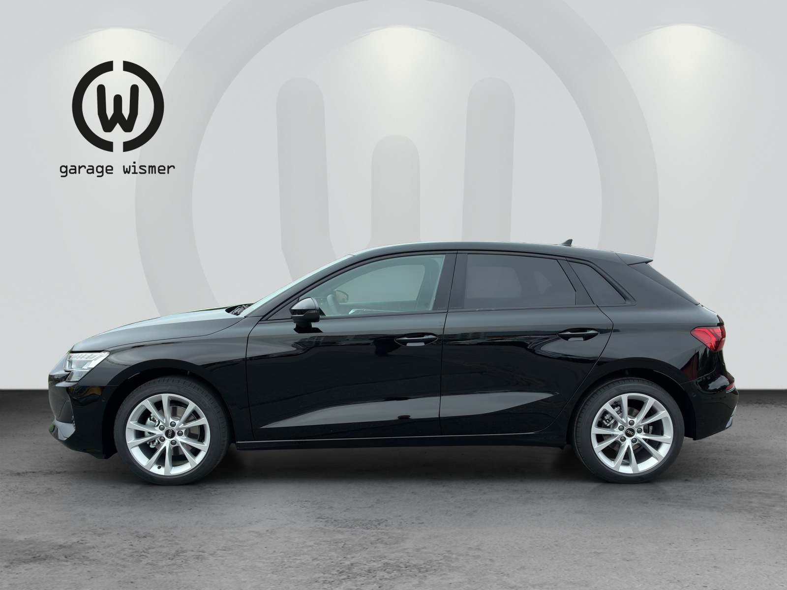AUDI A3 Sportback TFSI 85 kW Ambition S-tronic-showroom-element-1
