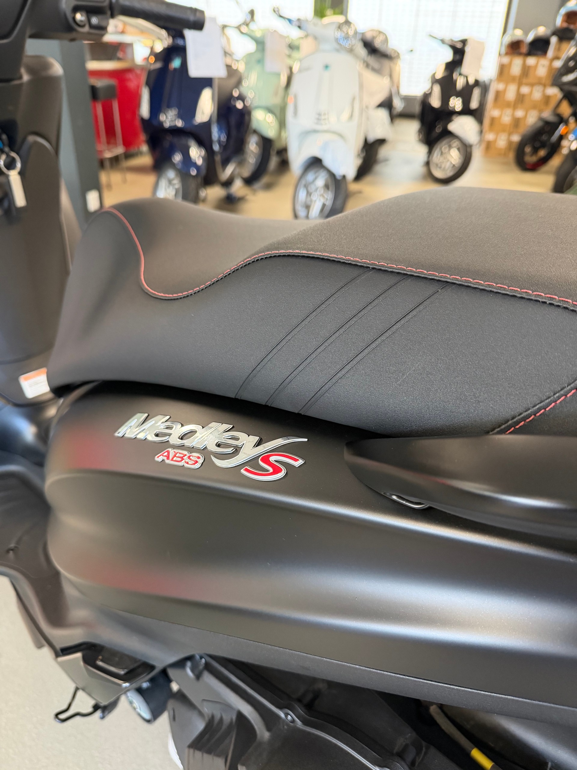 PIAGGIO Medley 125 Sport-image-8