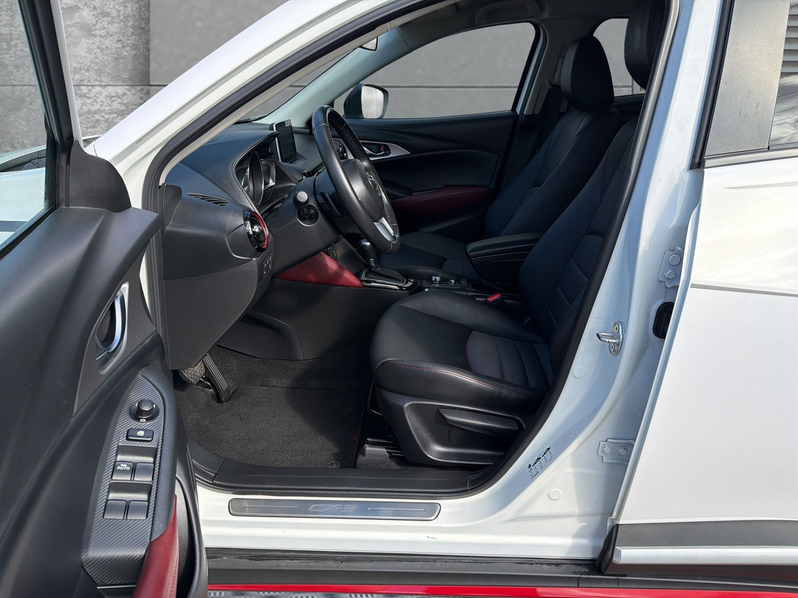MAZDA CX-3 2.0 Revolution AWD Skyactiv Drive-image-7