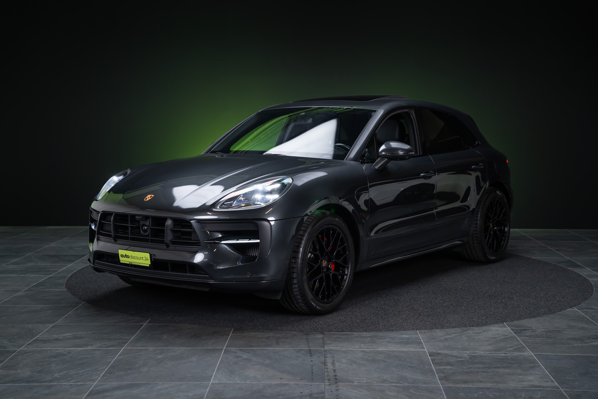 PORSCHE Macan 2.9 V6 GTS / CH-Fahrzeug / Sport-Chrono / Panorama-Schiebedach