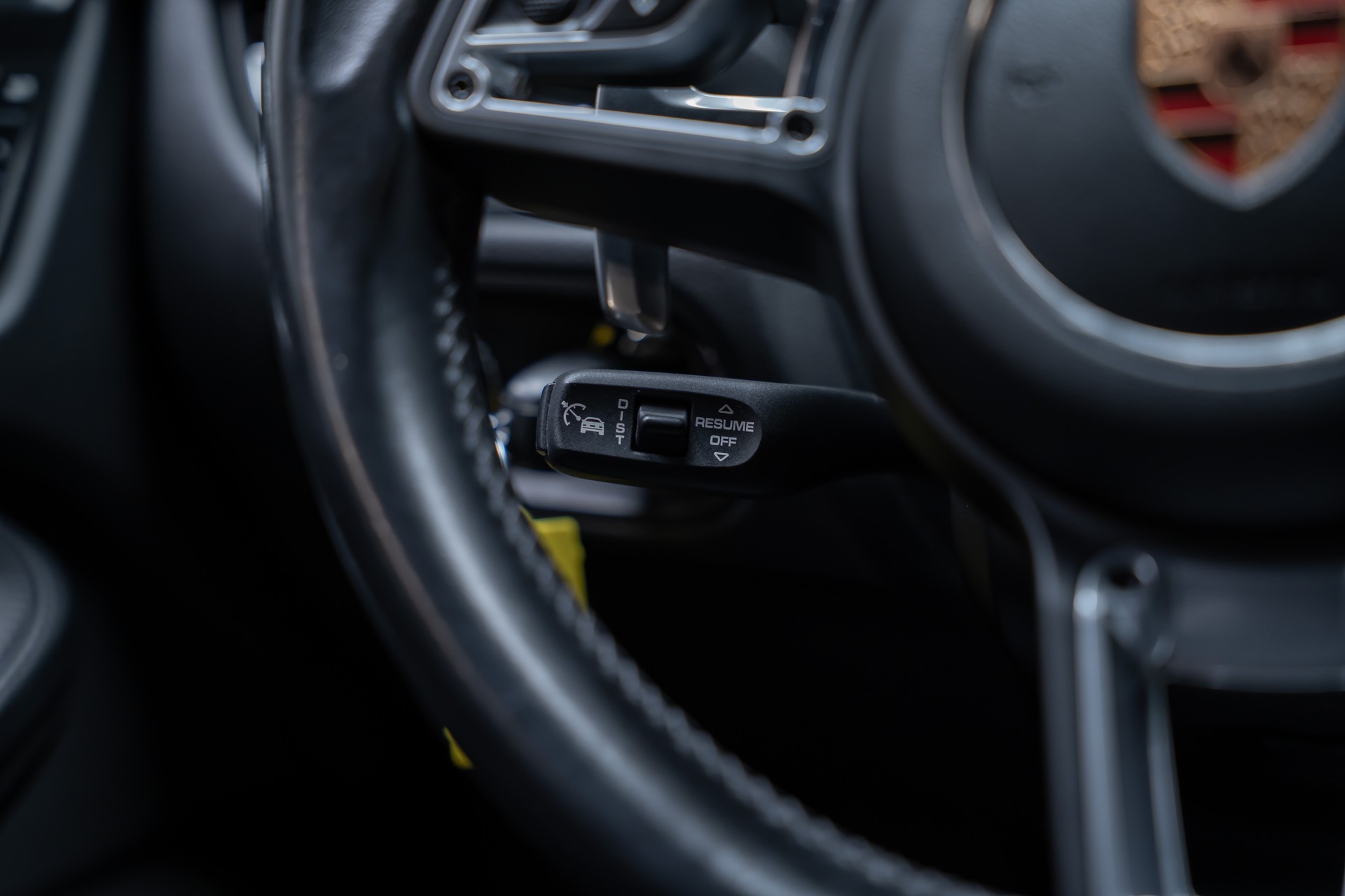 PORSCHE Macan 2.9 V6 GTS / CH-Fahrzeug / Sport-Chrono / Panorama-Schiebedach-image-26
