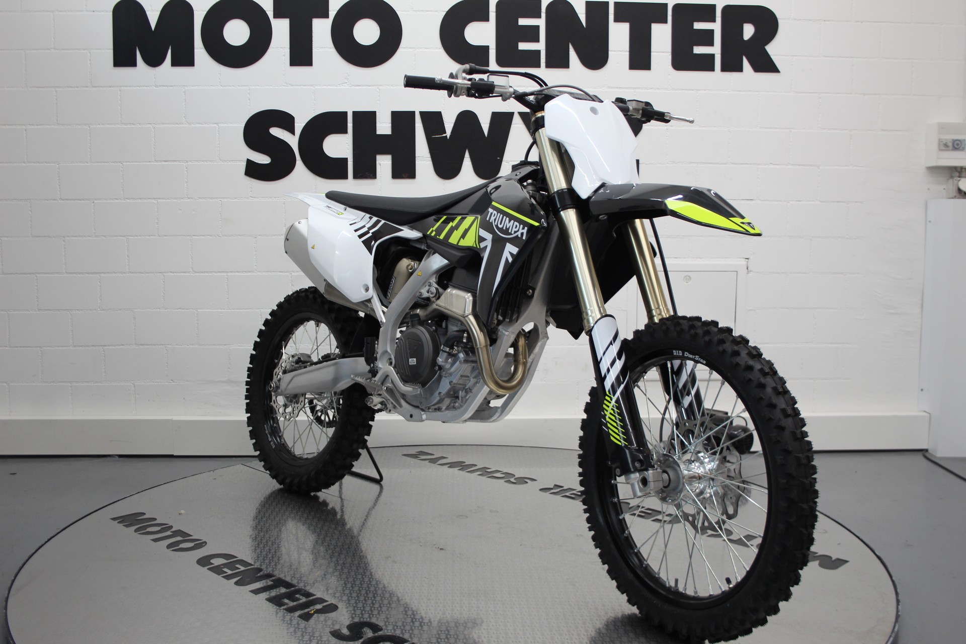 TRIUMPH TF 250-X-image-1