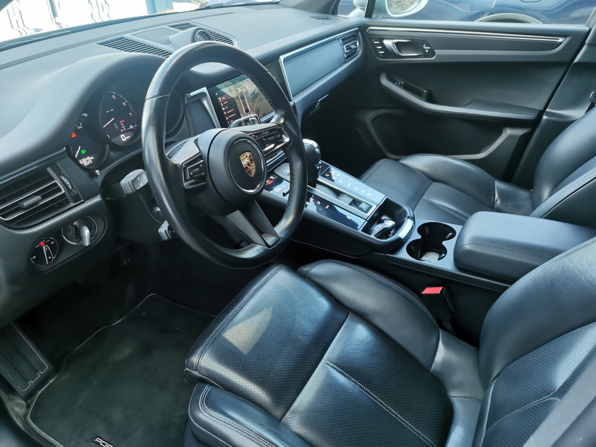PORSCHE Macan PDK-image-9