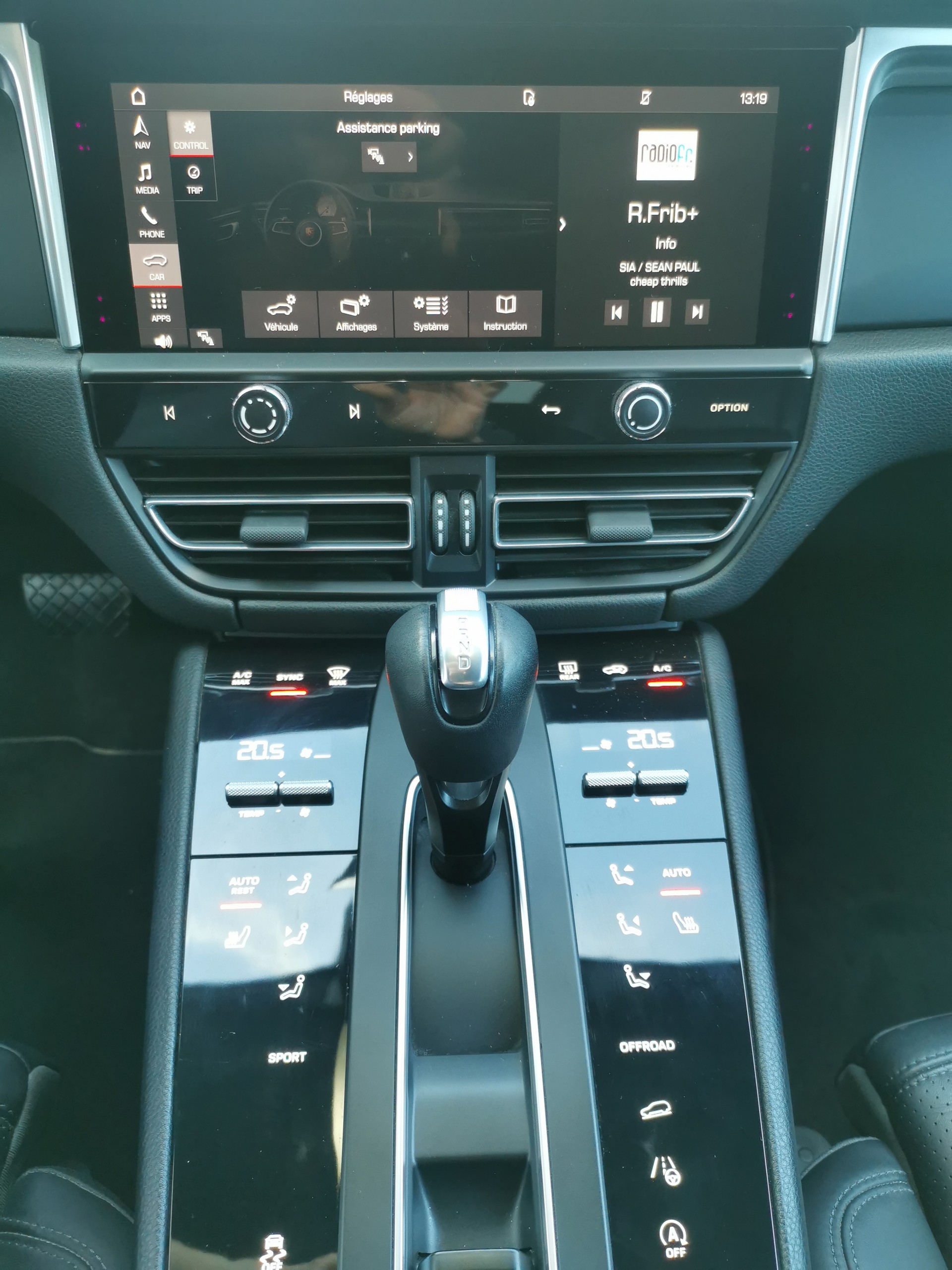 PORSCHE Macan PDK-image-11