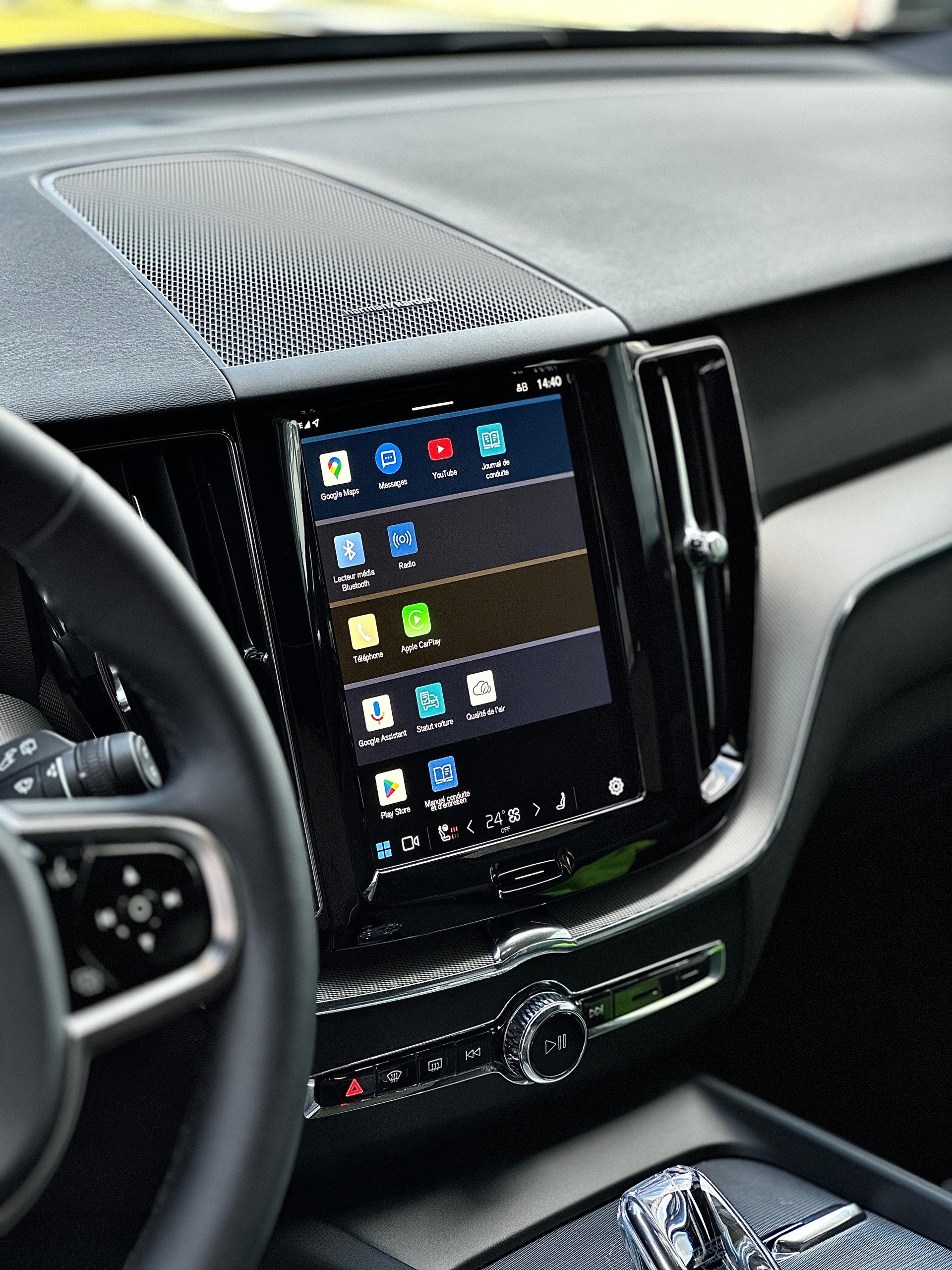 VOLVO XC60 2.0 T6 TE Plus Dark eAWD-image-10