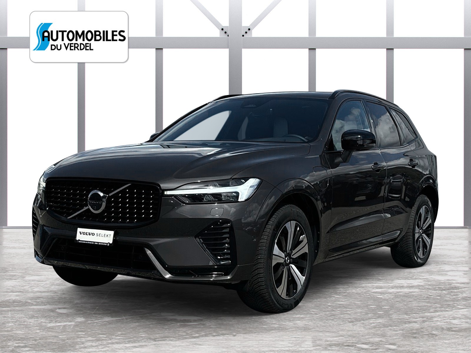 VOLVO XC60 2.0 T6 TE Plus Dark eAWD