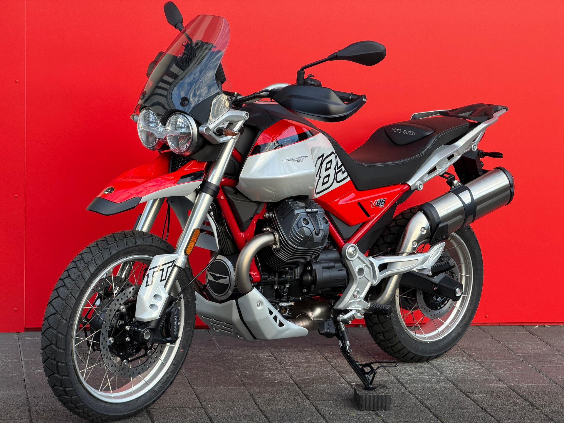 MOTO GUZZI V85 TT E5+ (35kW)-image-3